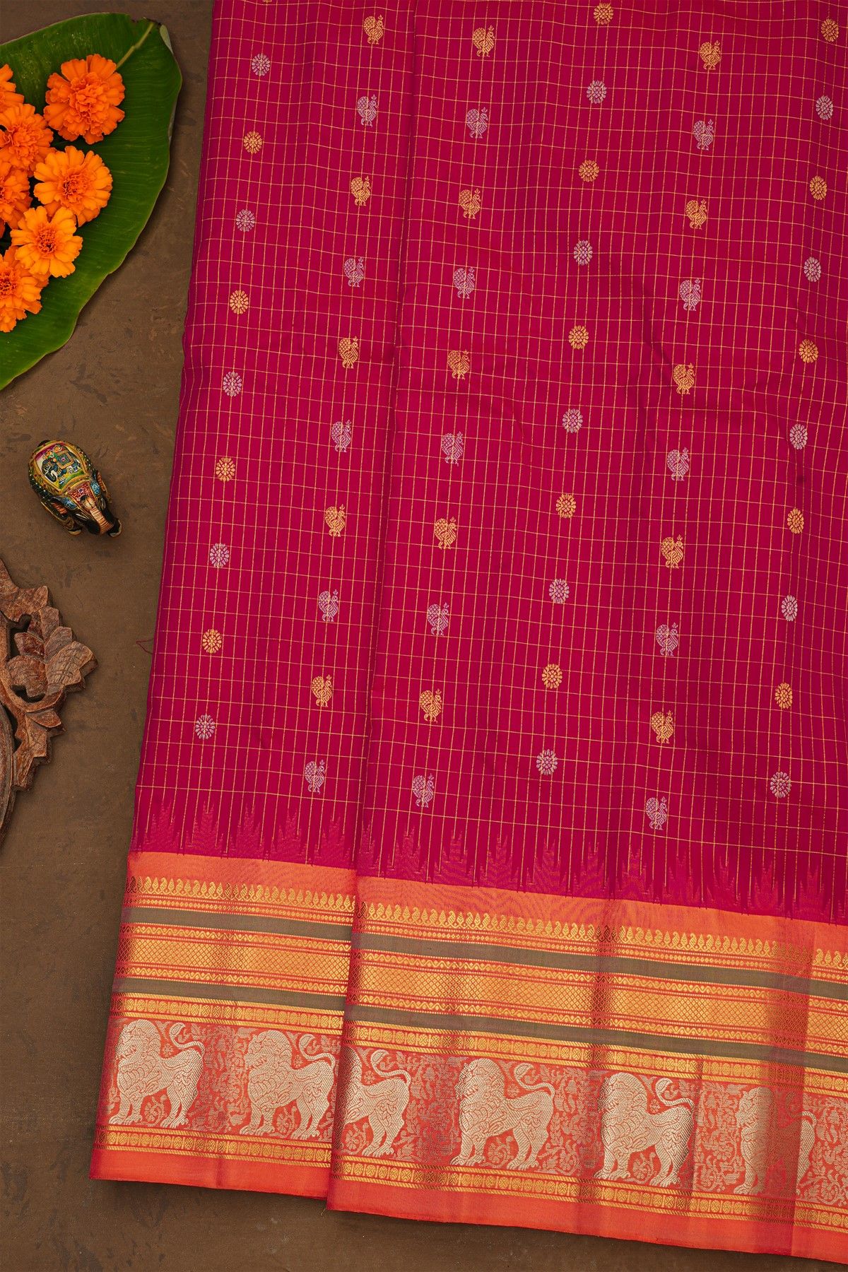 Gadwal Silk Rani Pink Saree With Diamonds In Zari With Lion Motifs Border