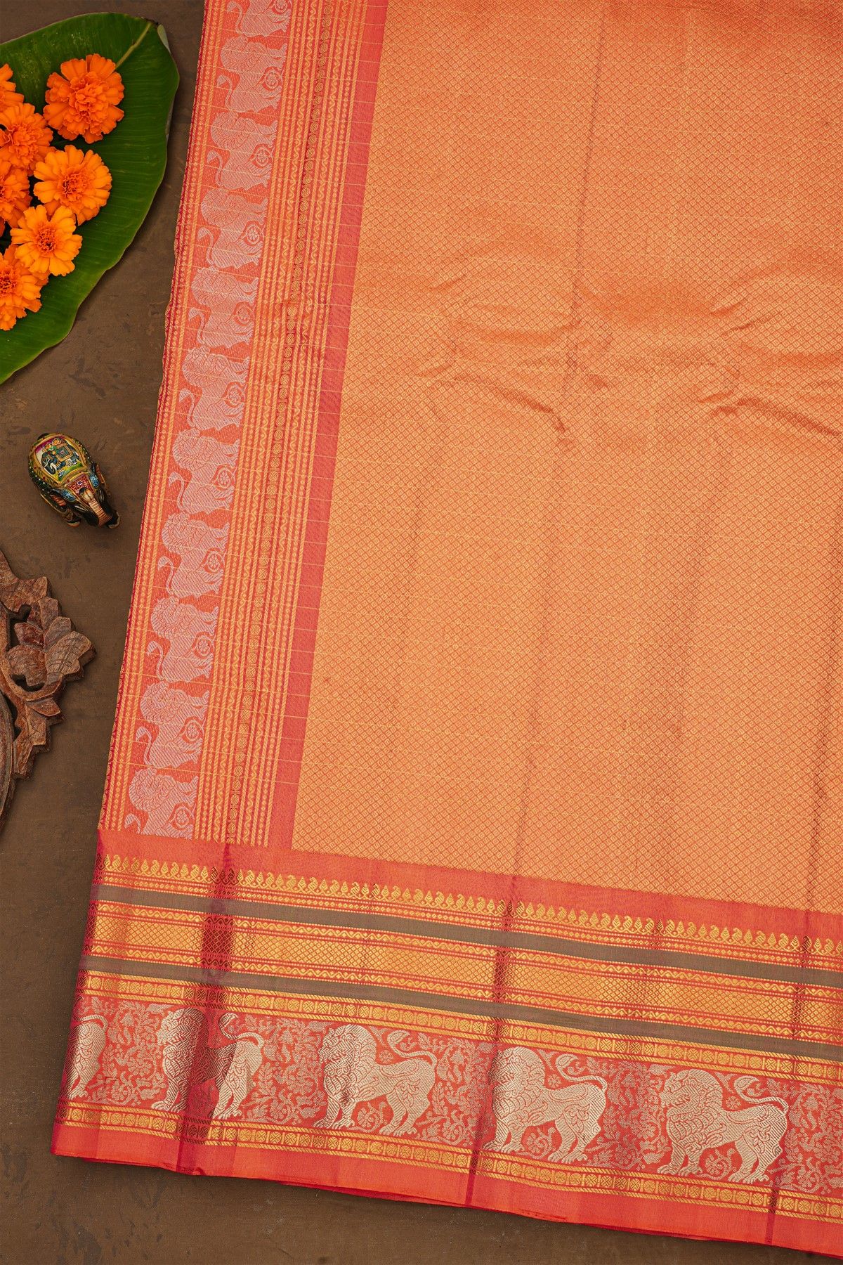 Gadwal Silk Rani Pink Saree With Diamonds In Zari With Lion Motifs Border