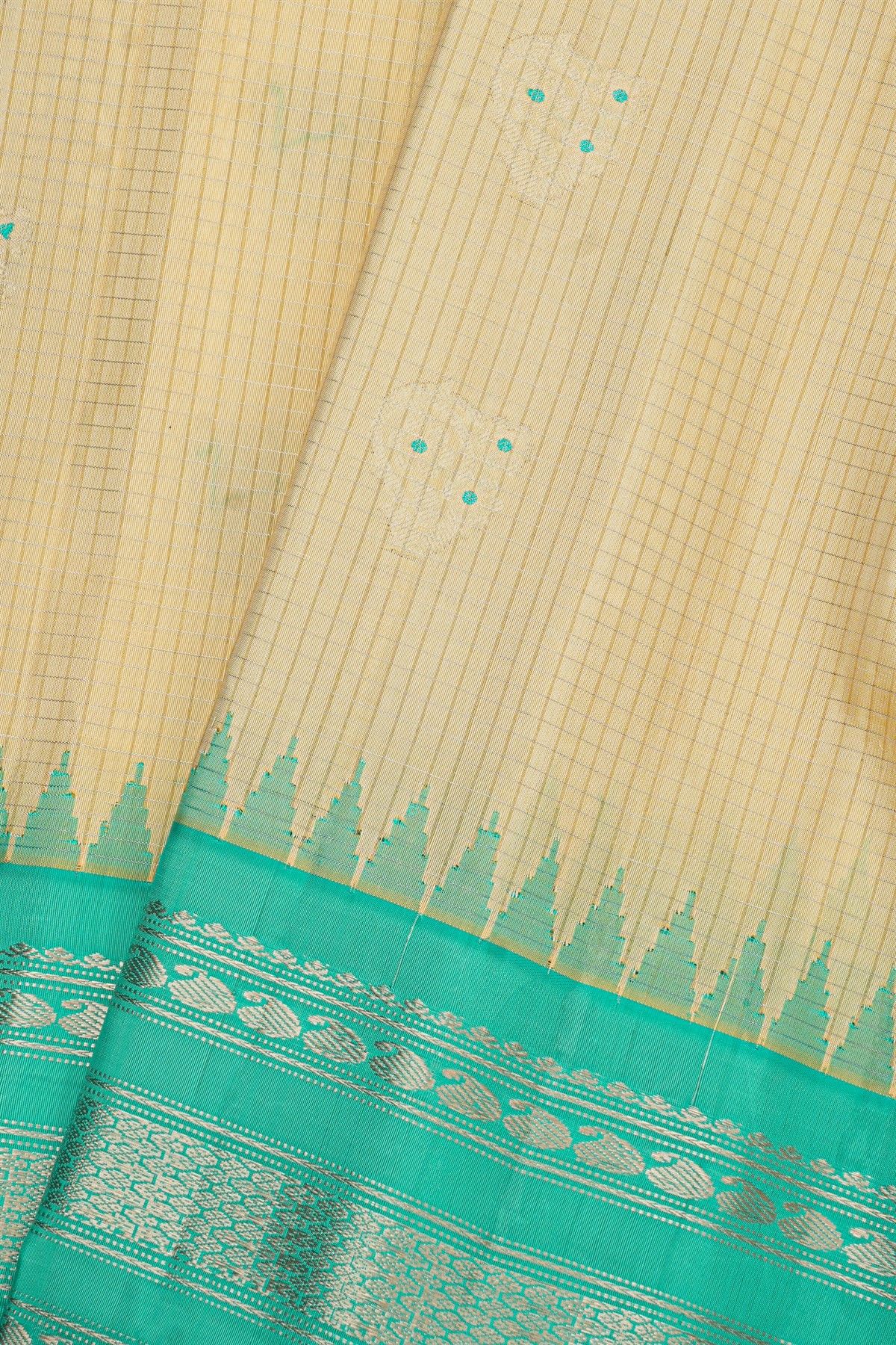 Gadwal Silk Cream Saree With Floral And Mango Paisley Border
