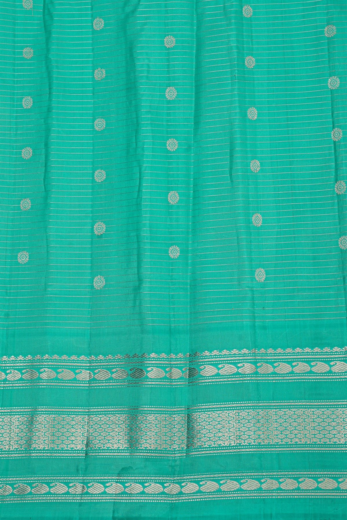 Gadwal Silk Cream Saree With Floral And Mango Paisley Border