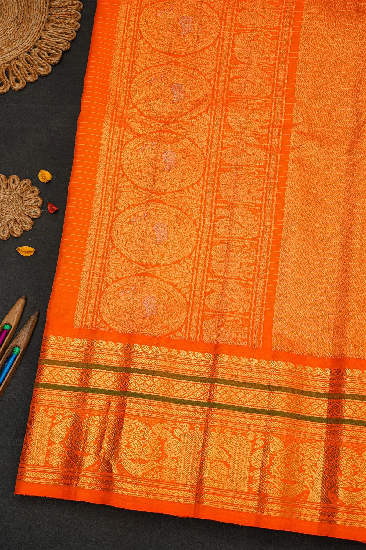 Gadwal Silk Lilac Saree With Elephants And Peacock Buttis In Checks Body