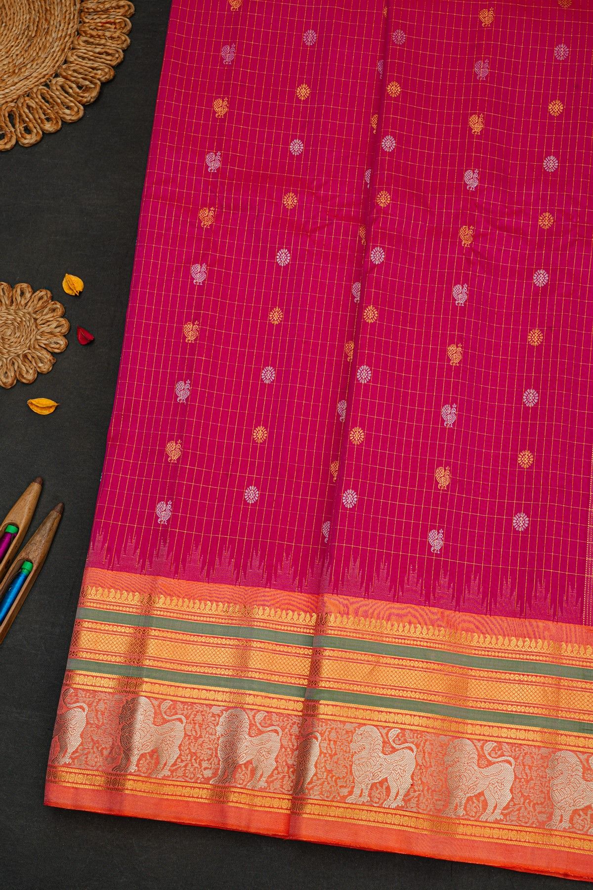 Gadwal Silk Rani Pink Saree With Temple Border