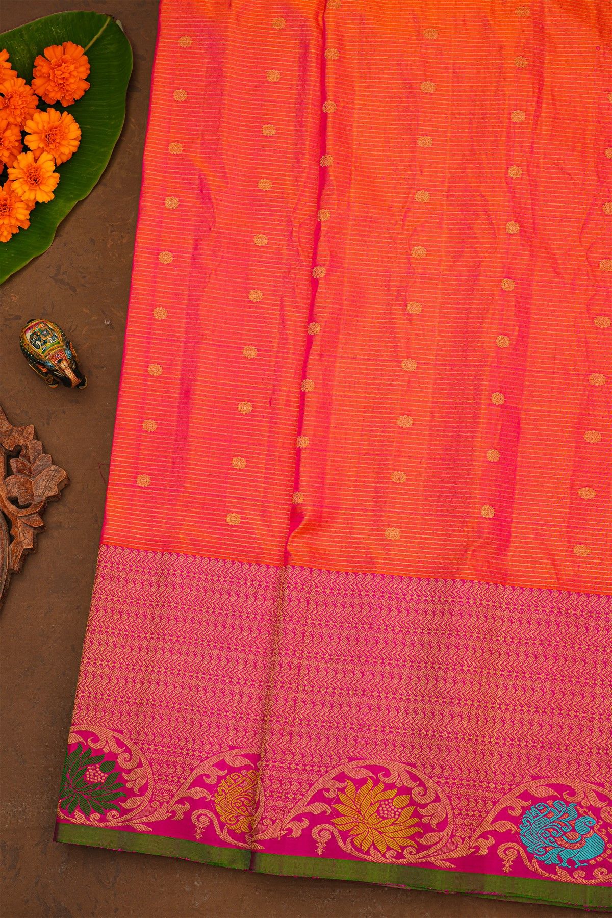 Gadwal Silk Dual Colour Saree With Florals And Butti Body