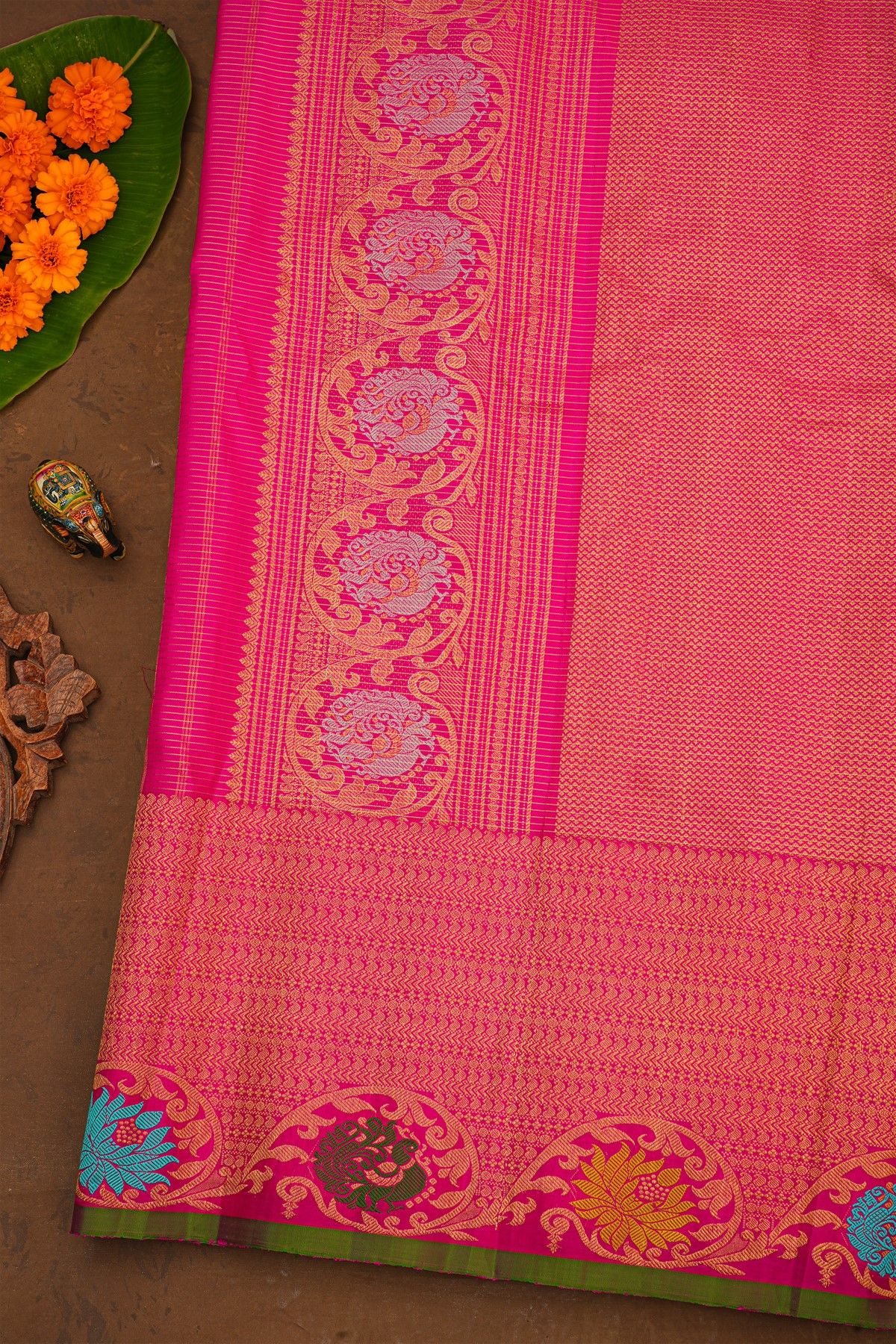 Gadwal Silk Dual Colour Saree With Florals And Butti Body
