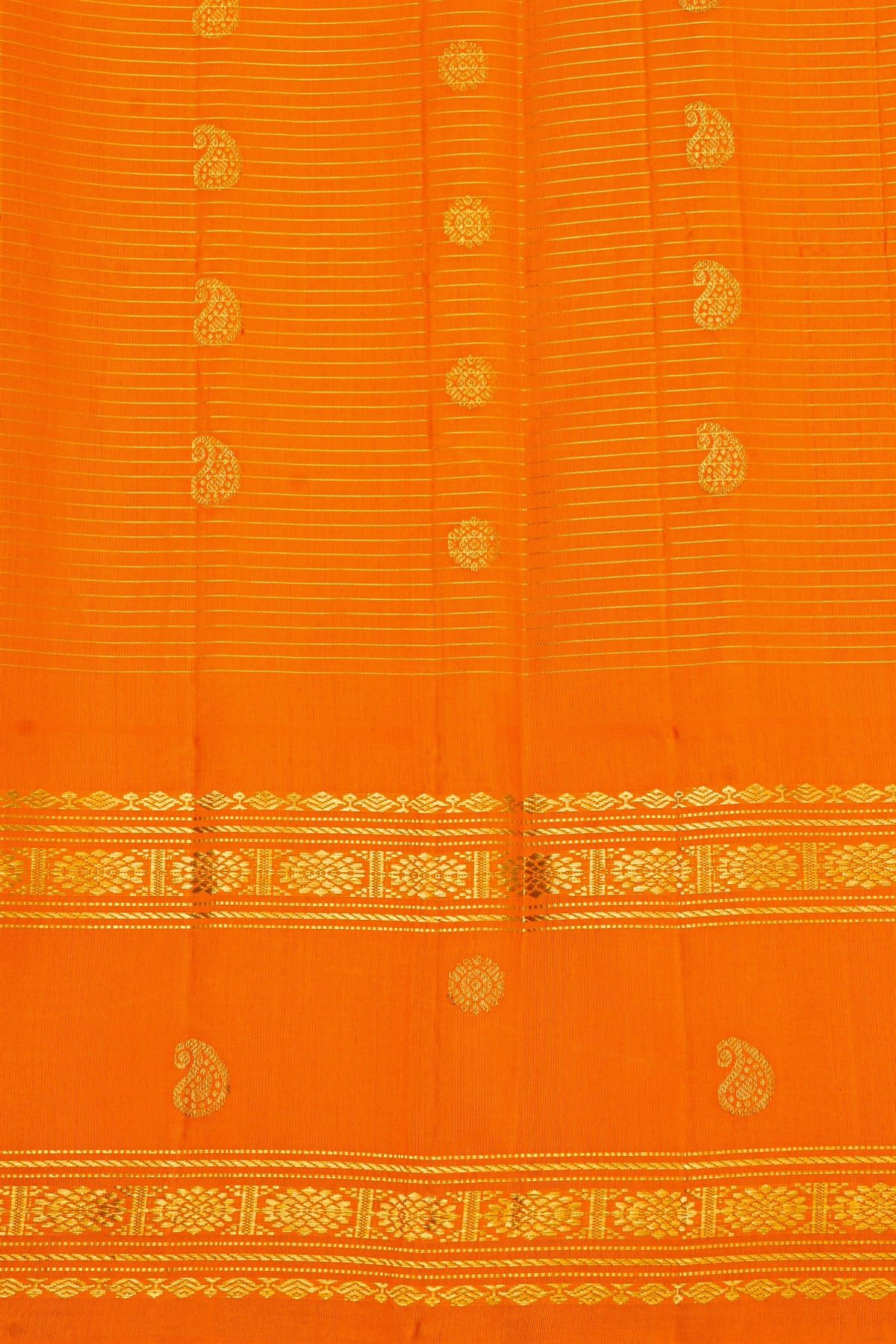 Gadwal Silk Peach Saree With Florals And Mango Paislyes Border