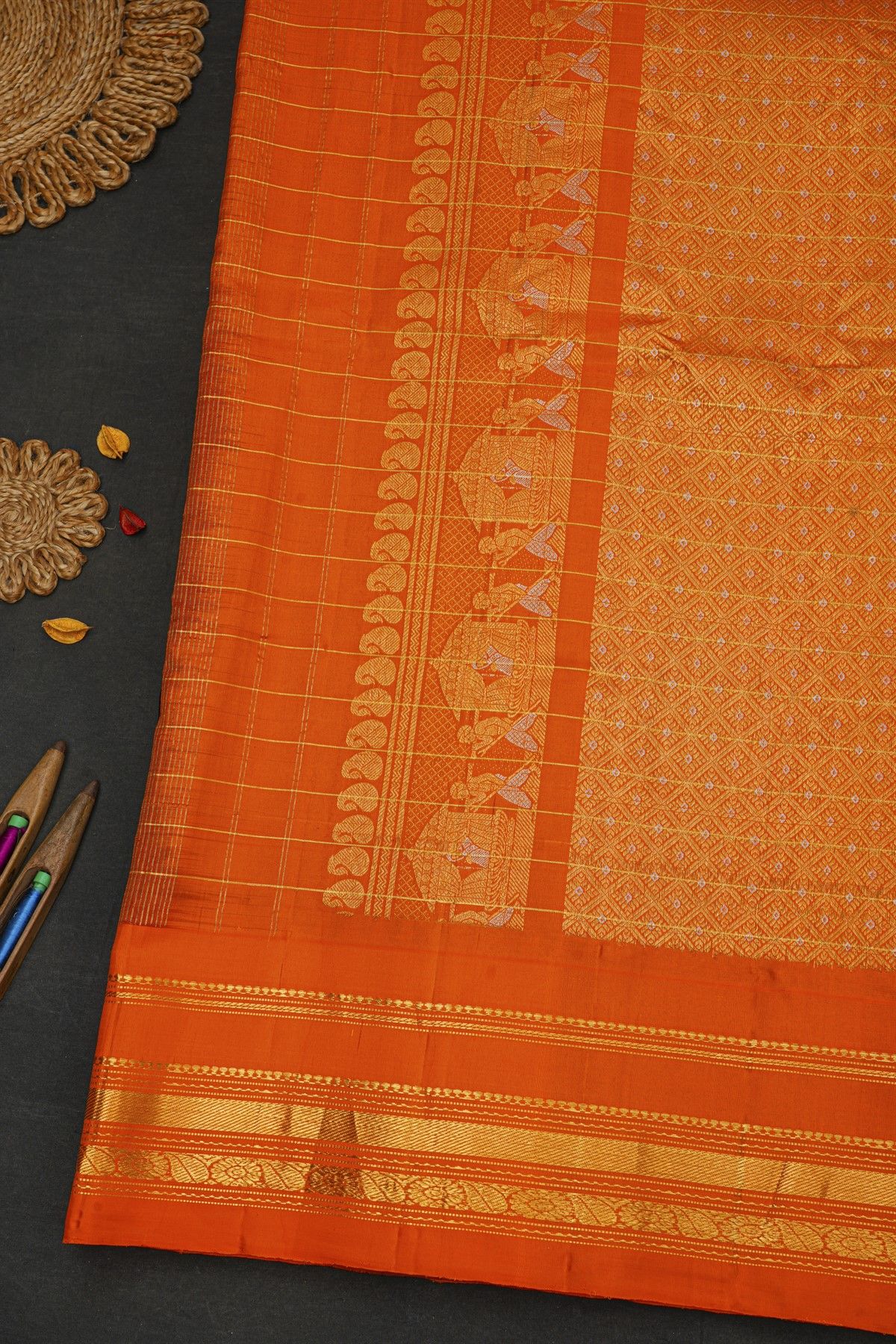 Gadwal Silk Dark Maroon Saree With Contrast Temple Border