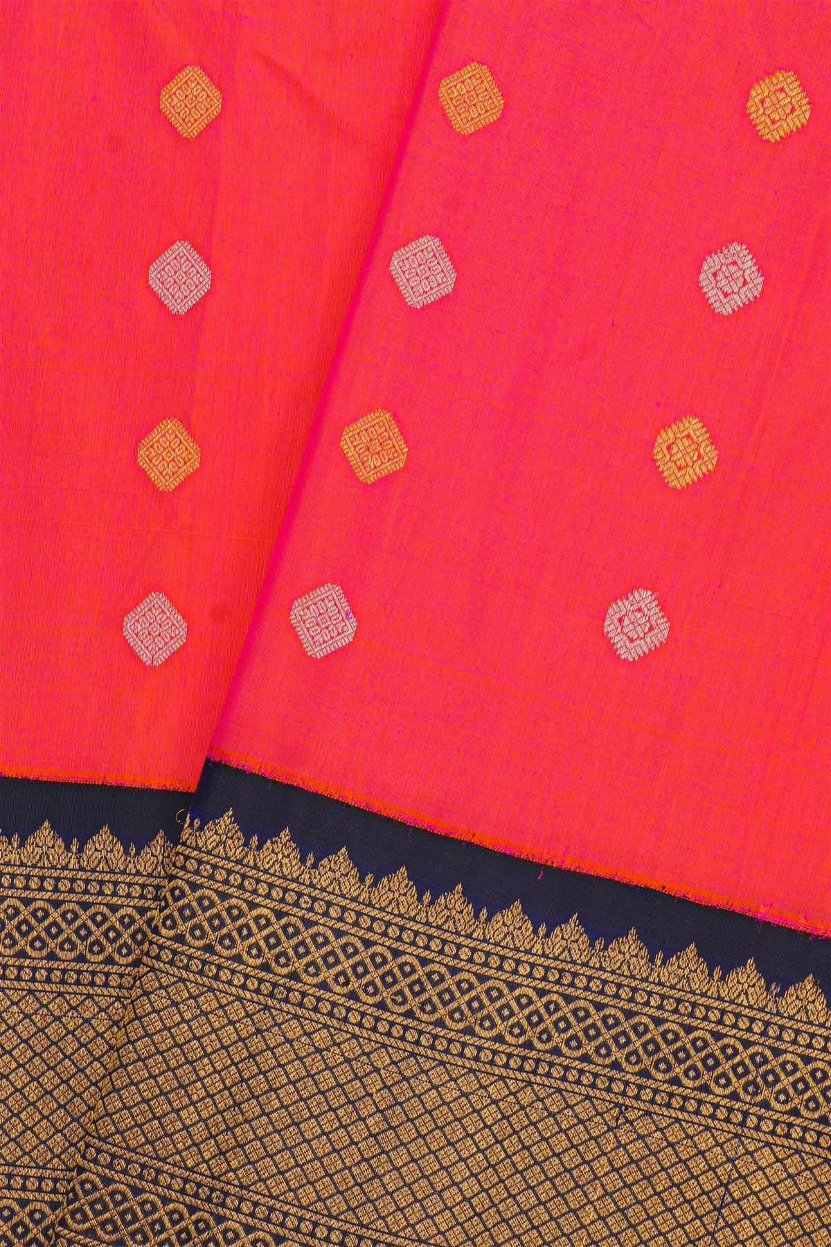 Gadwal Silk Dual Colour Saree With Diamond Zari Contrast Border
