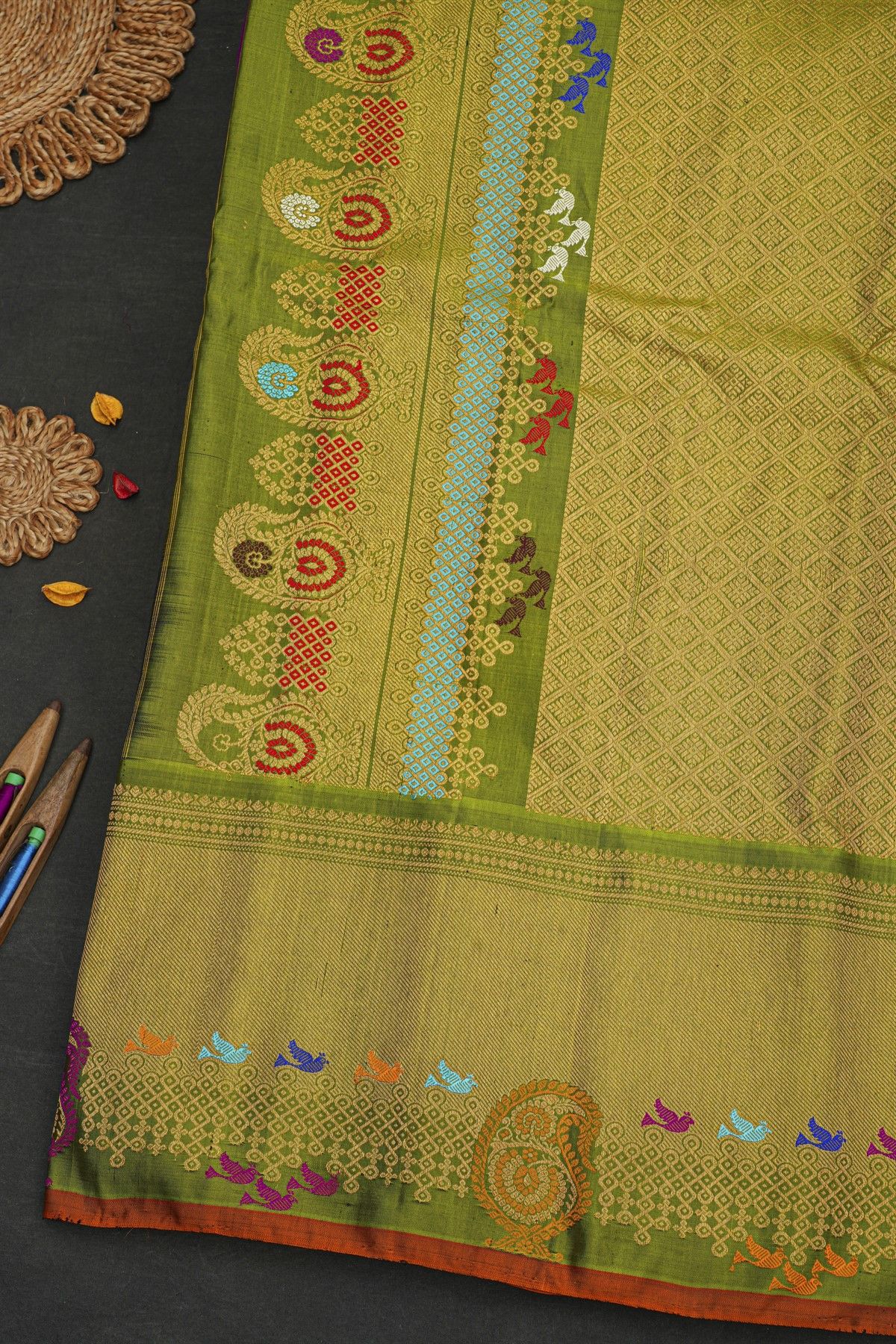 Gadwal Silk Violet Saree With Meenakari Border