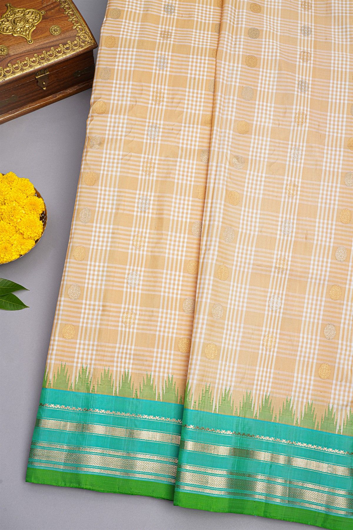 Gadwal Silk Cream Saree