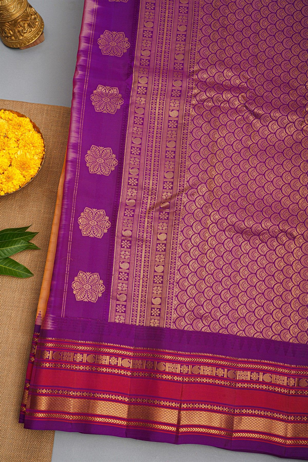 Gadwal Silk Cream Saree