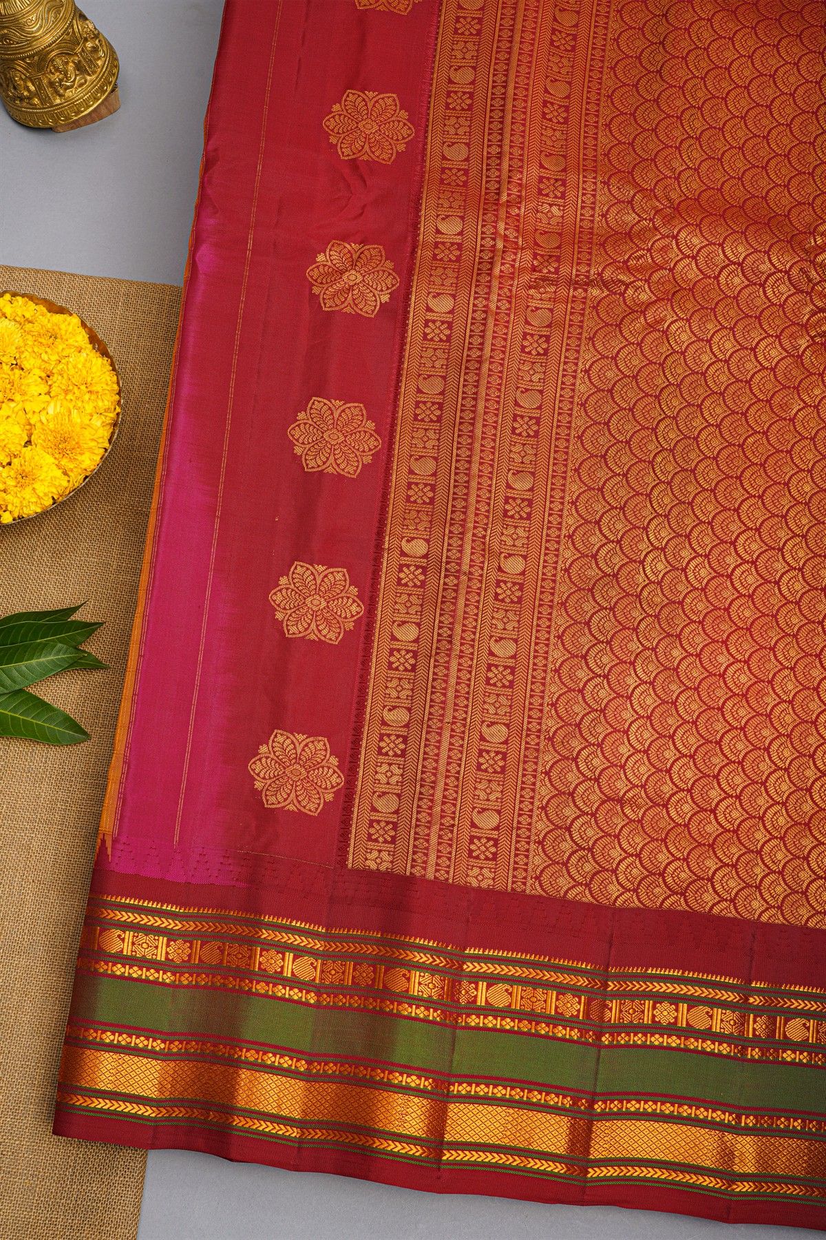 Gadwal Silk Dual Colour Saree