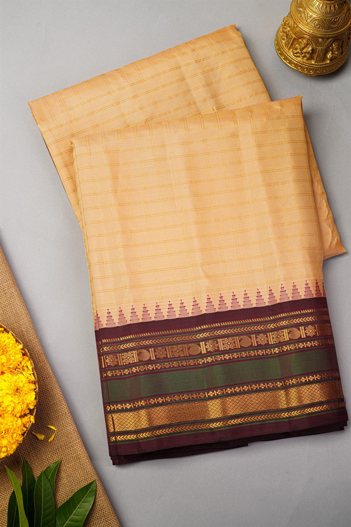 Gadwal Silk Cream Saree