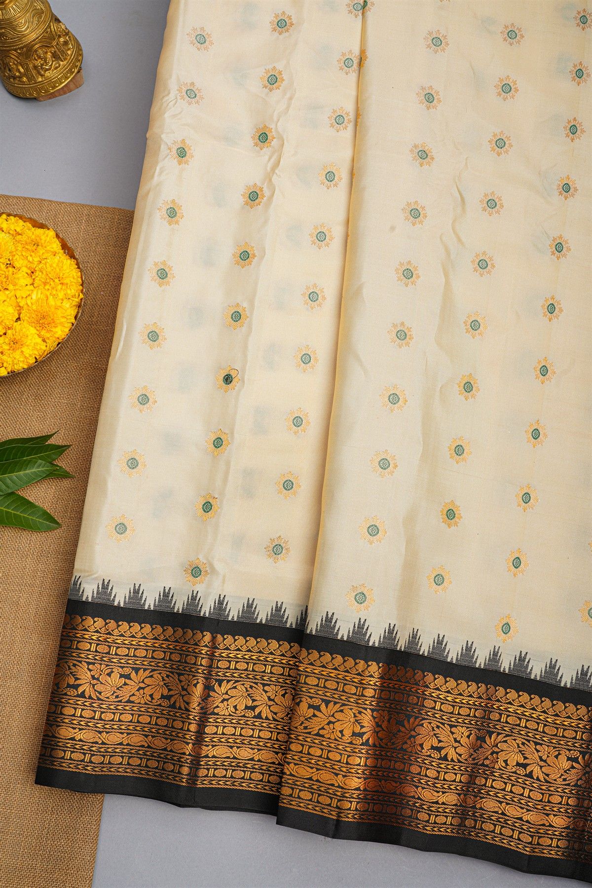 Gadwal Silk Off White Saree