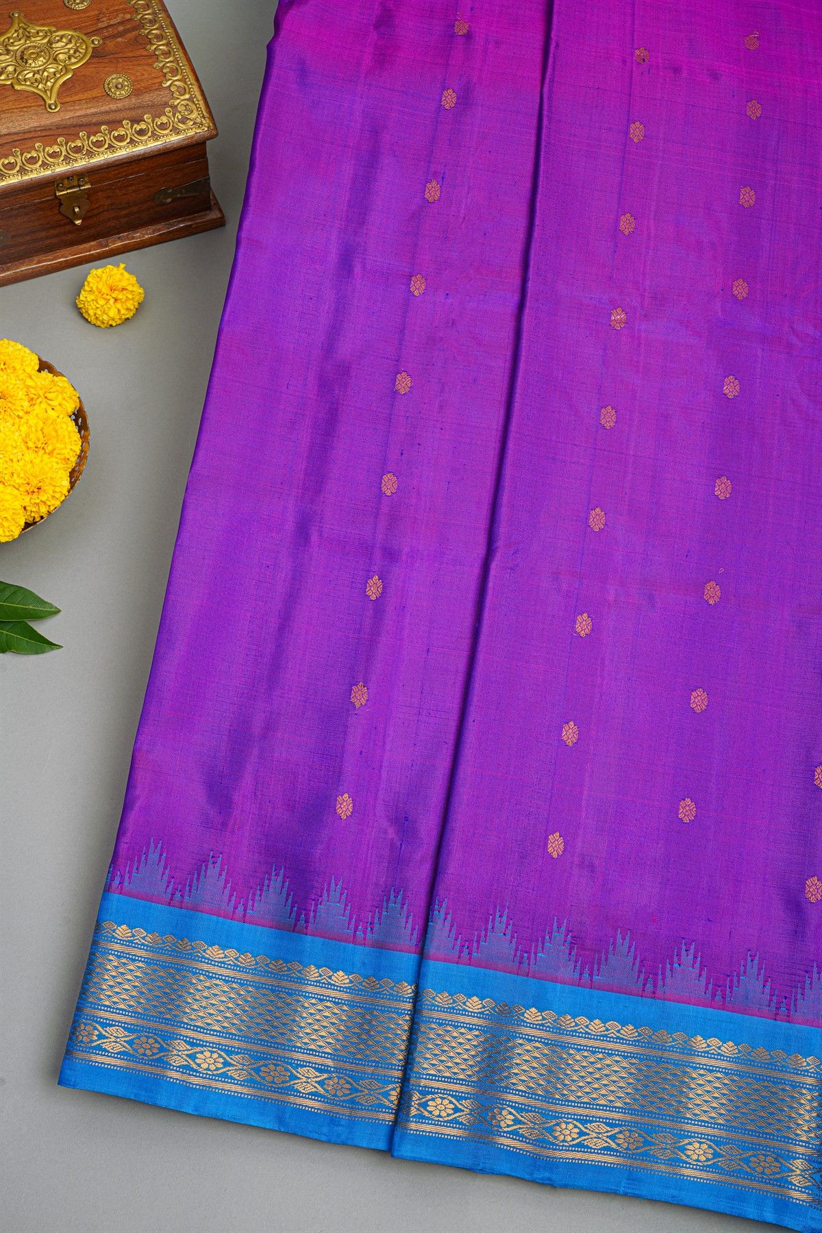 Gadwal Silk Dual Colour Saree