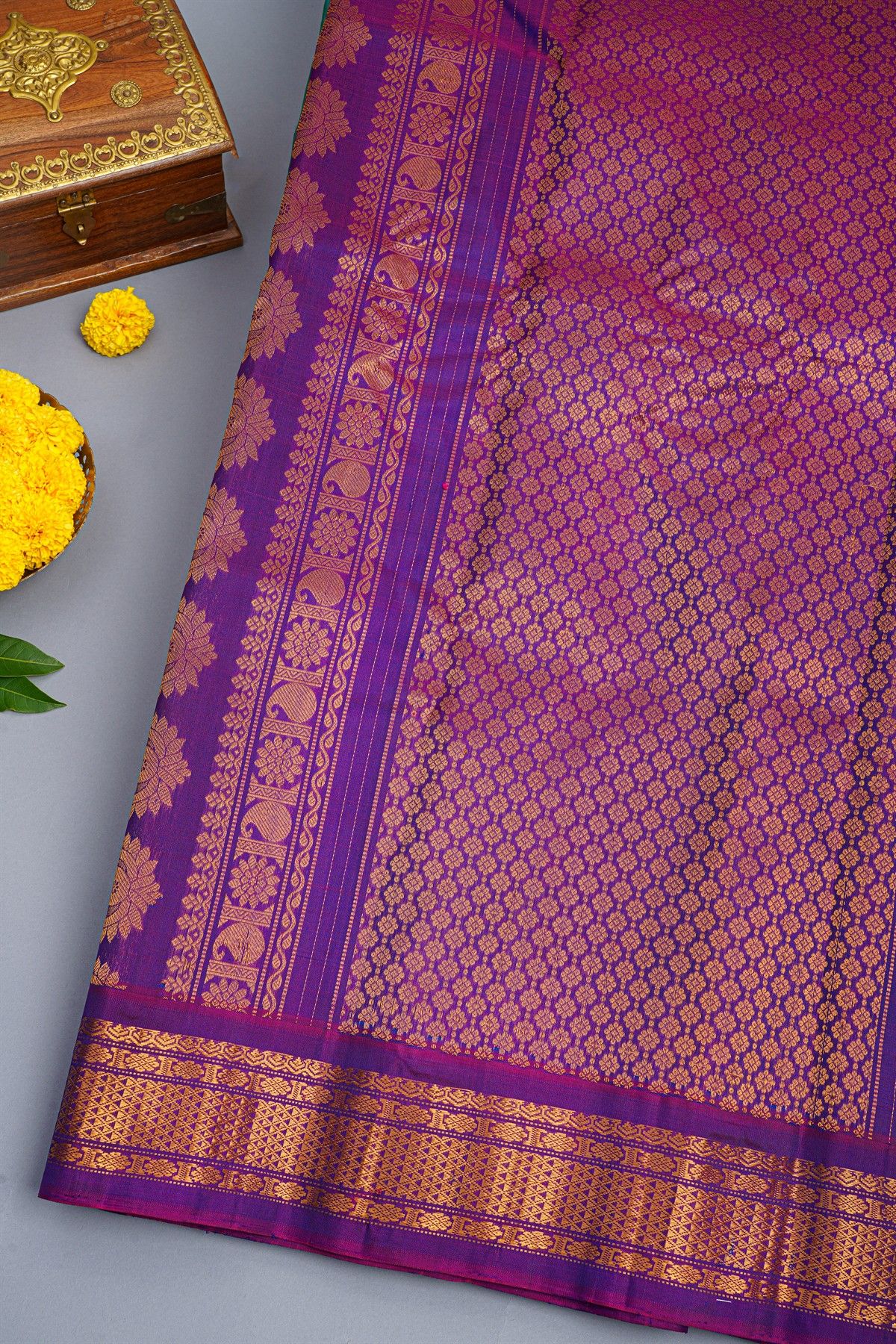 Gadwal Silk Dual Colour Saree
