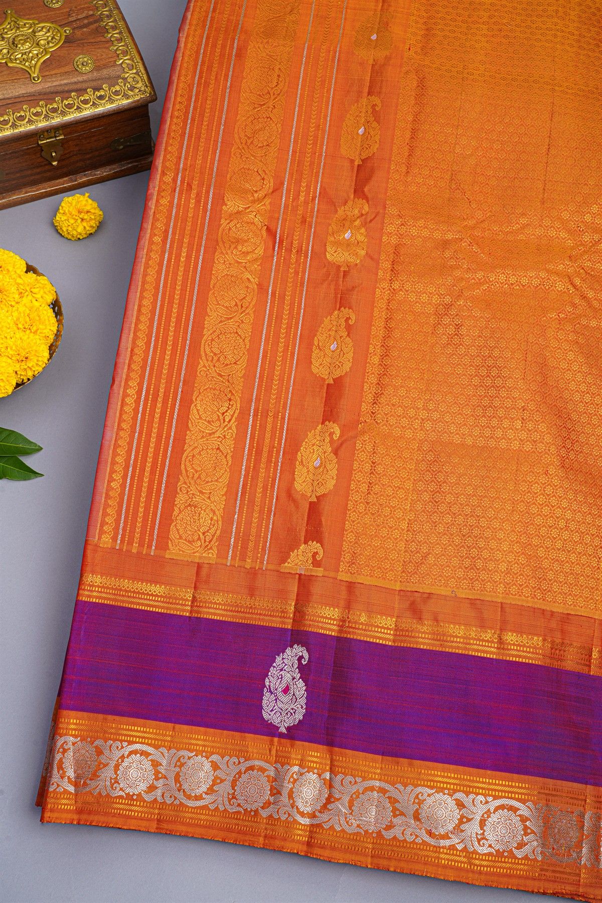 Gadwal Silk Light Yellow Saree