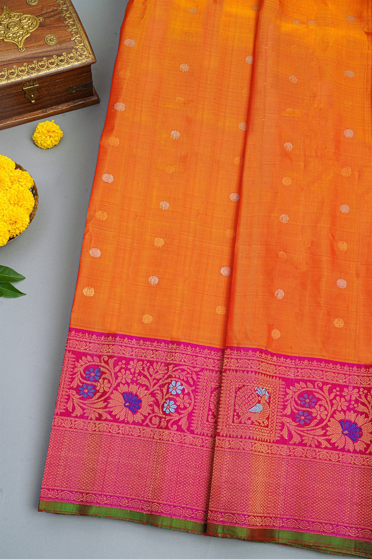 Gadwal Silk Dual color saree