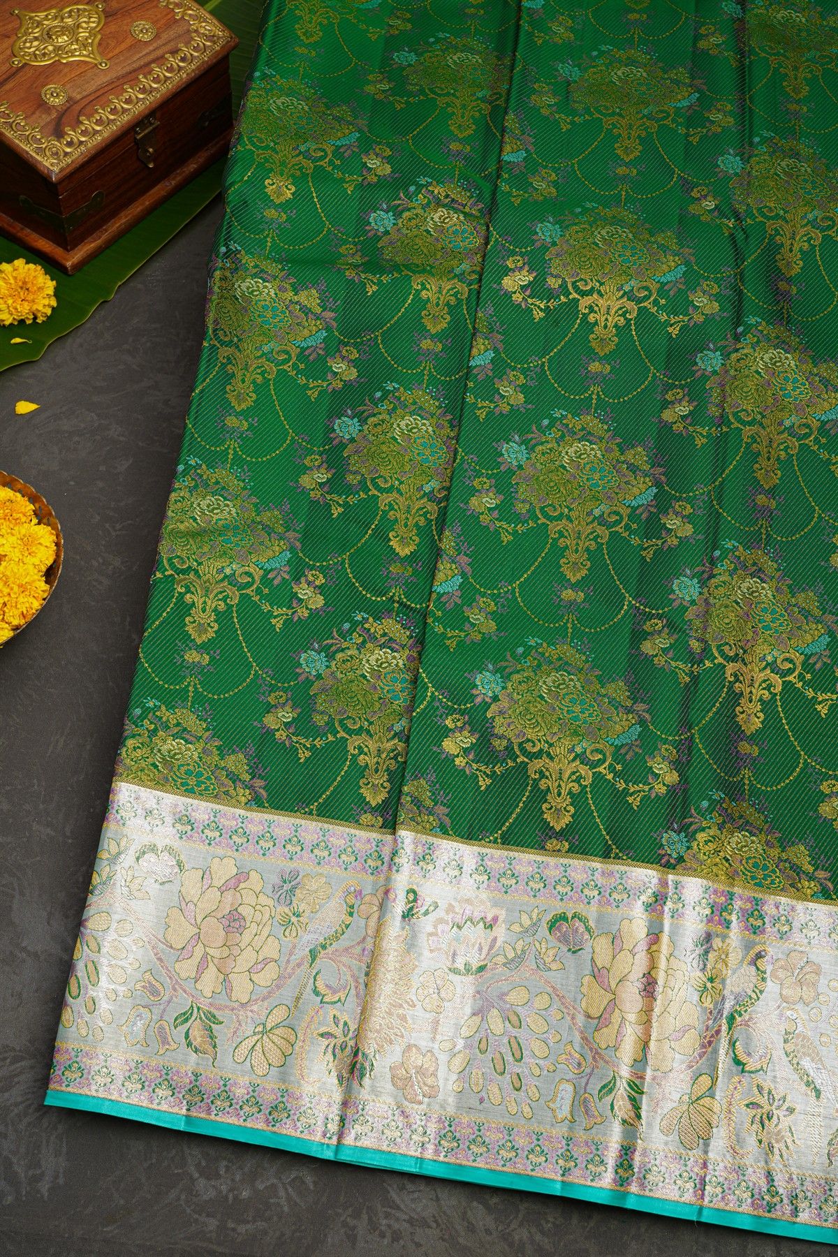 Kancheepuram Silk Bottle Green  Saree