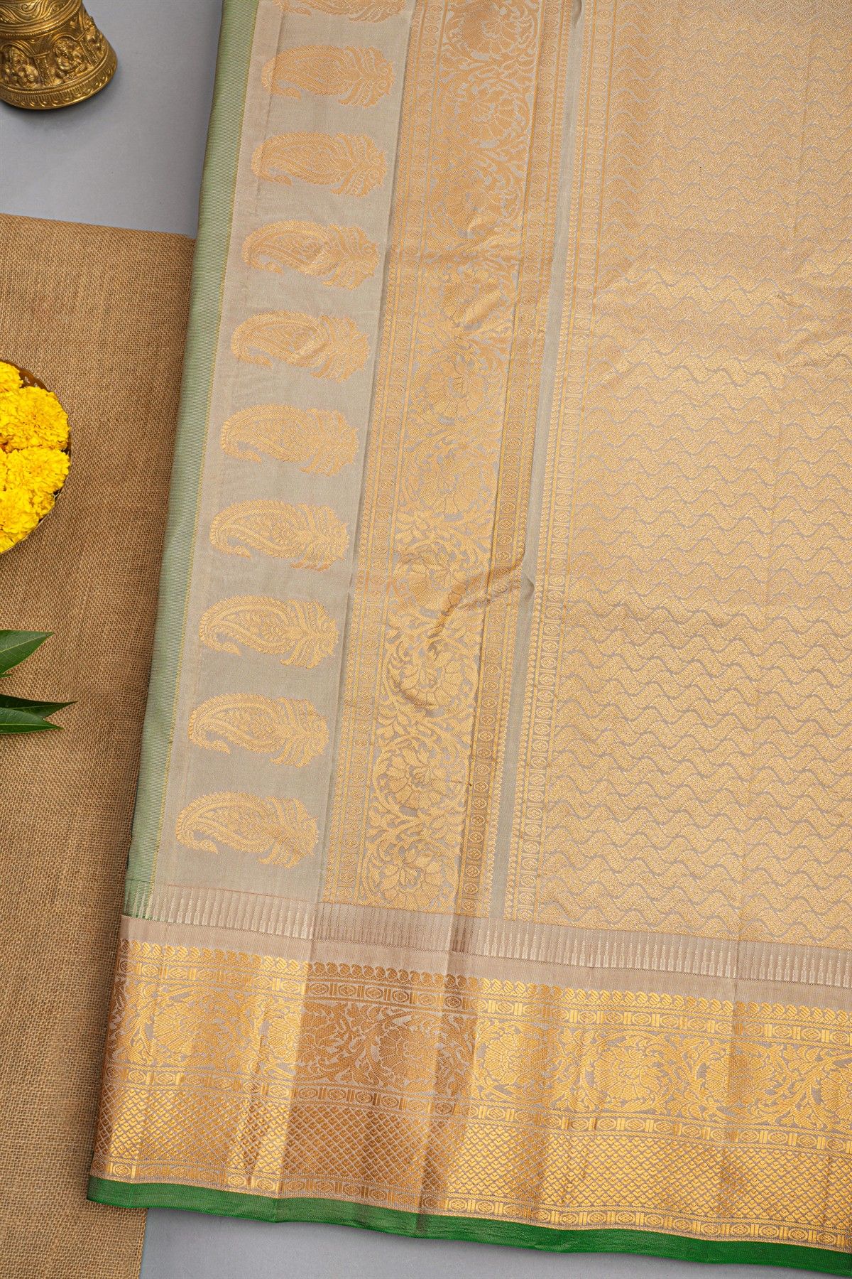 Gadwal Silk Dual Colour Saree