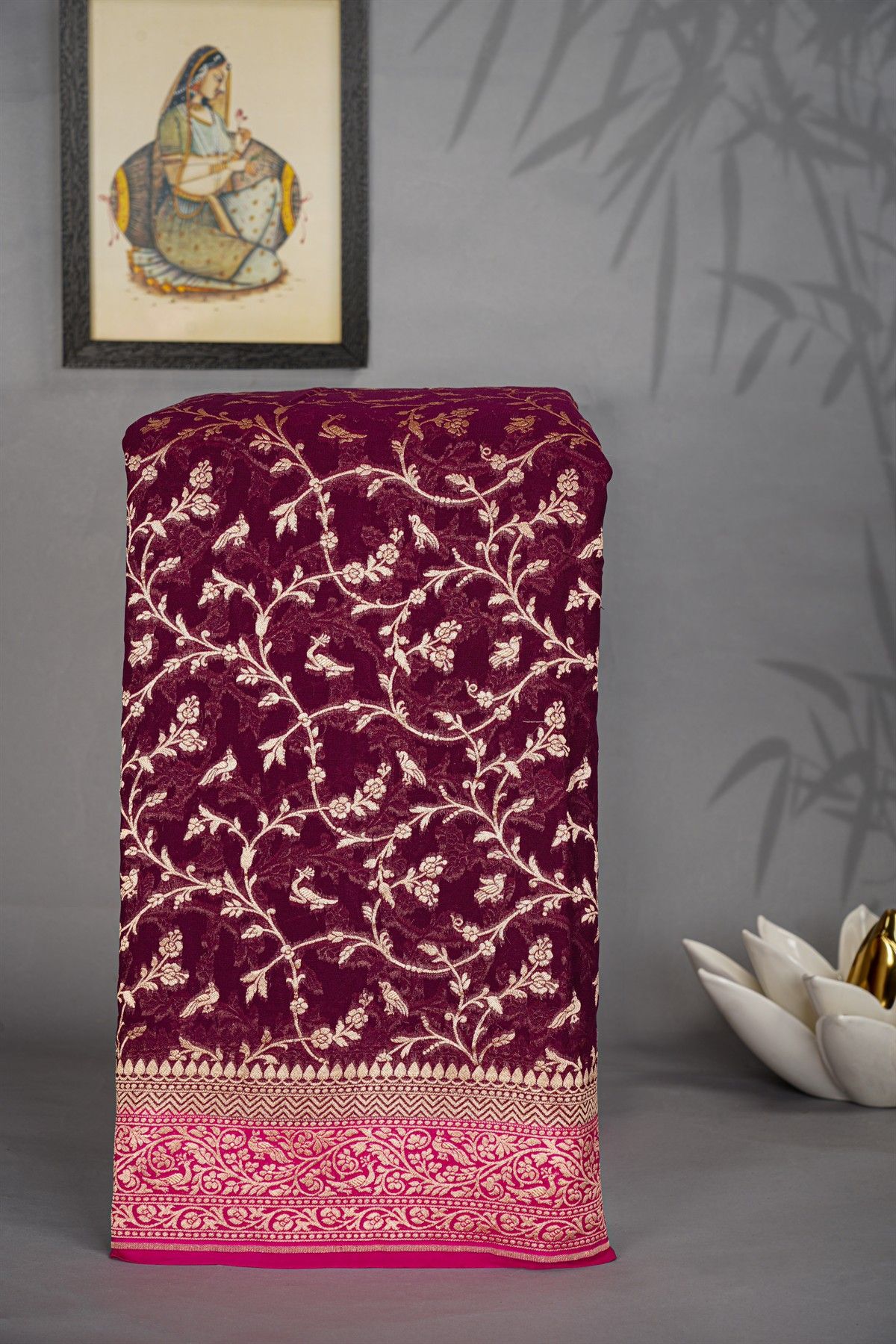 Kaddi Gergette Maroon Saree