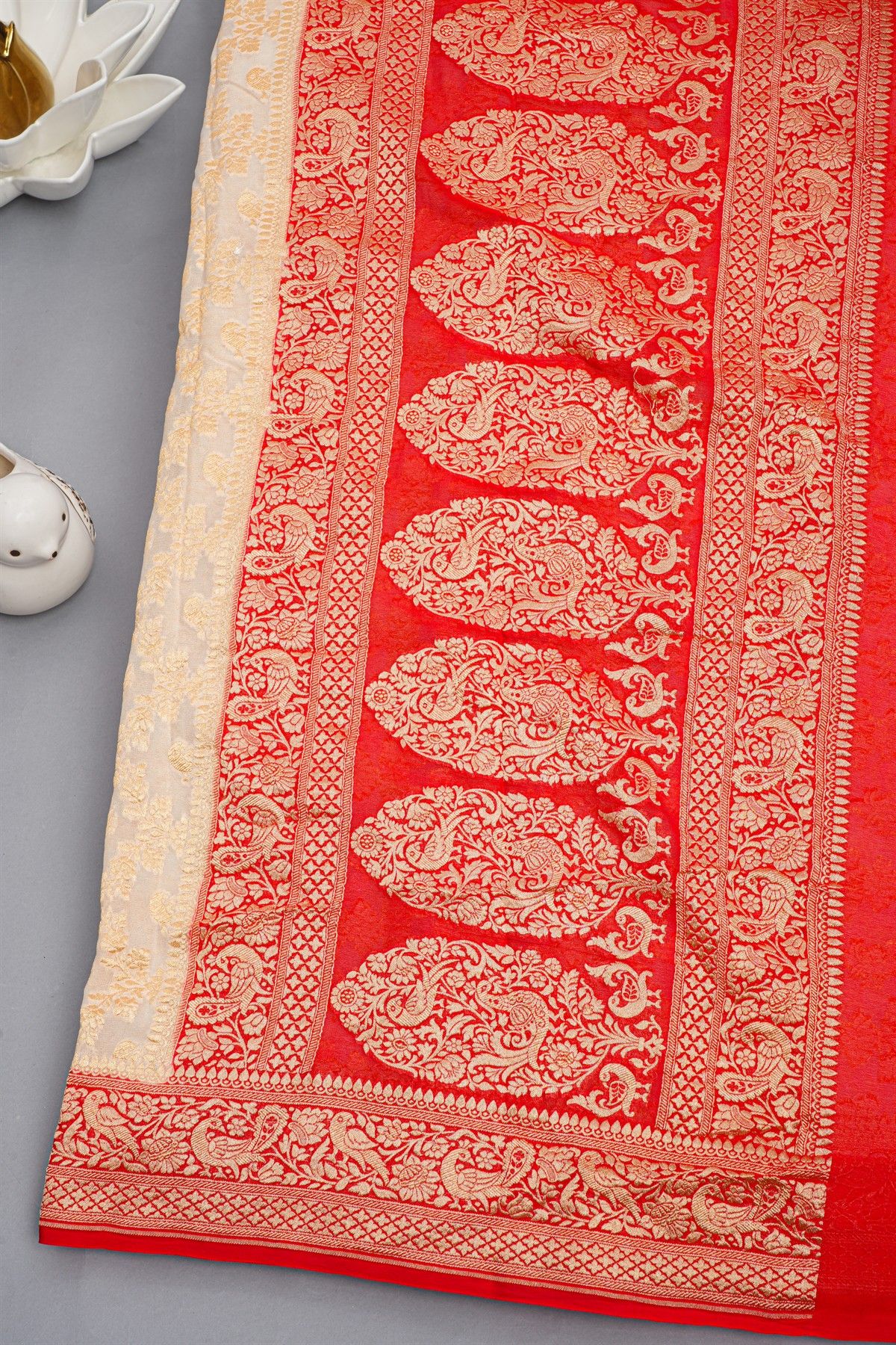 Kaddi Georgette Off White Saree