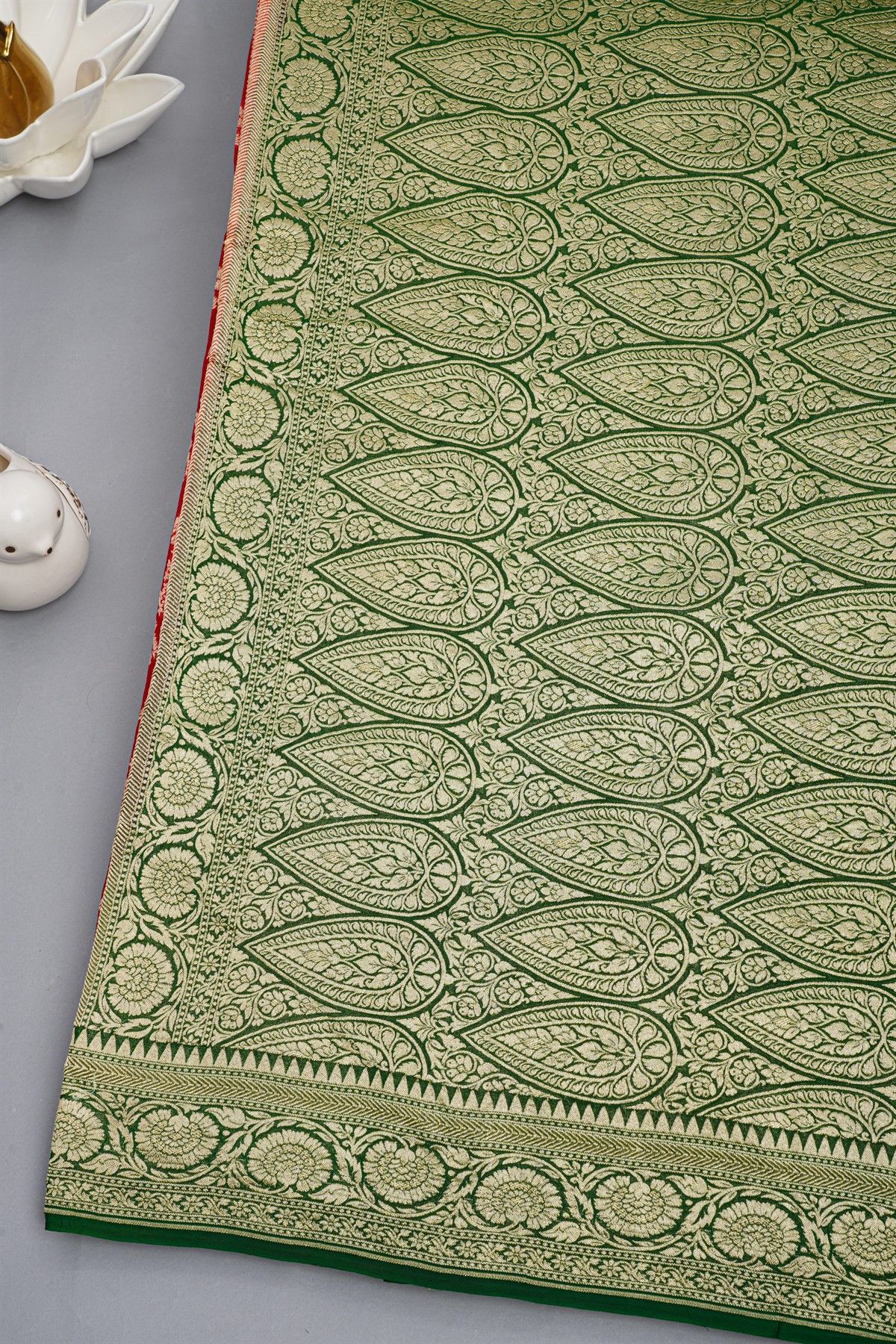 Kaddi Georgette Red Saree