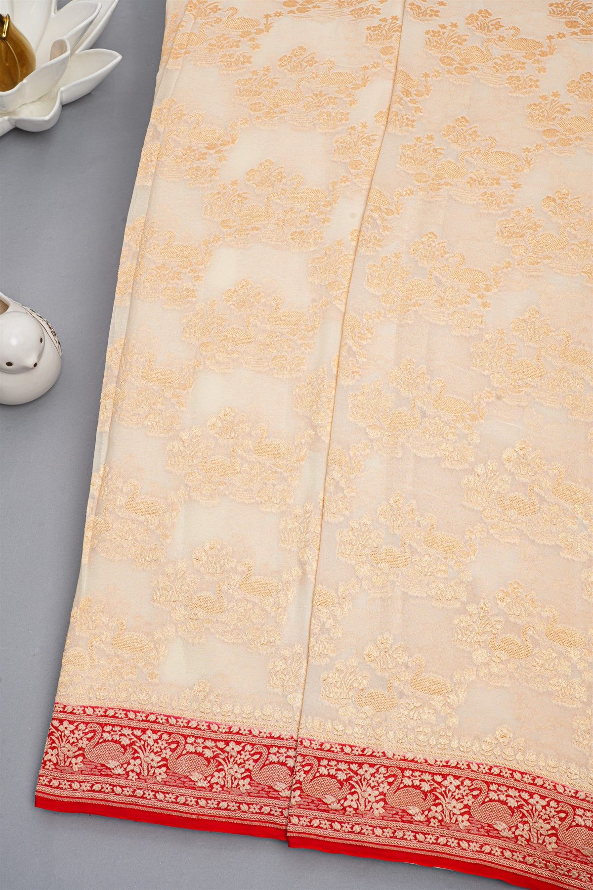 Kaddi Georgette Off White Saree