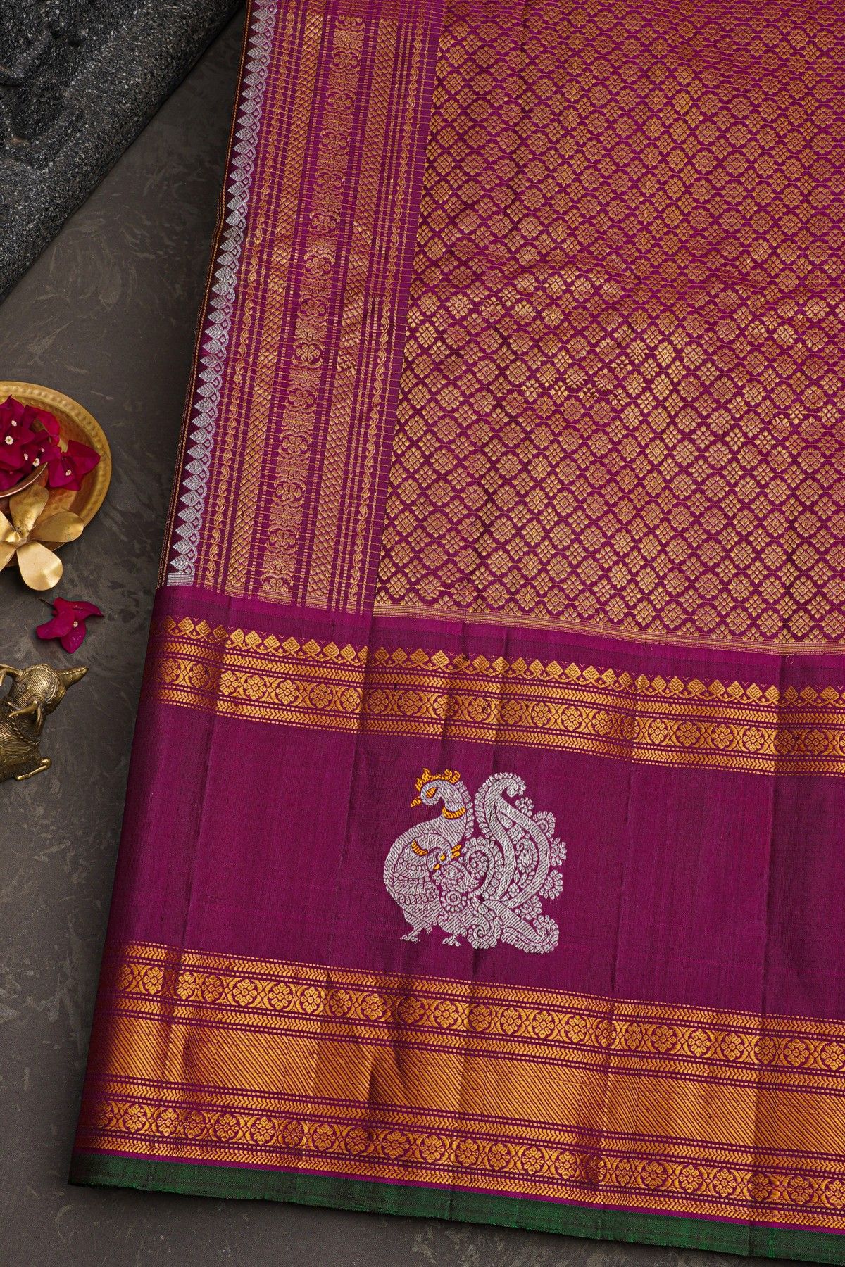 Gadwal Silk Mehendi Green Saree