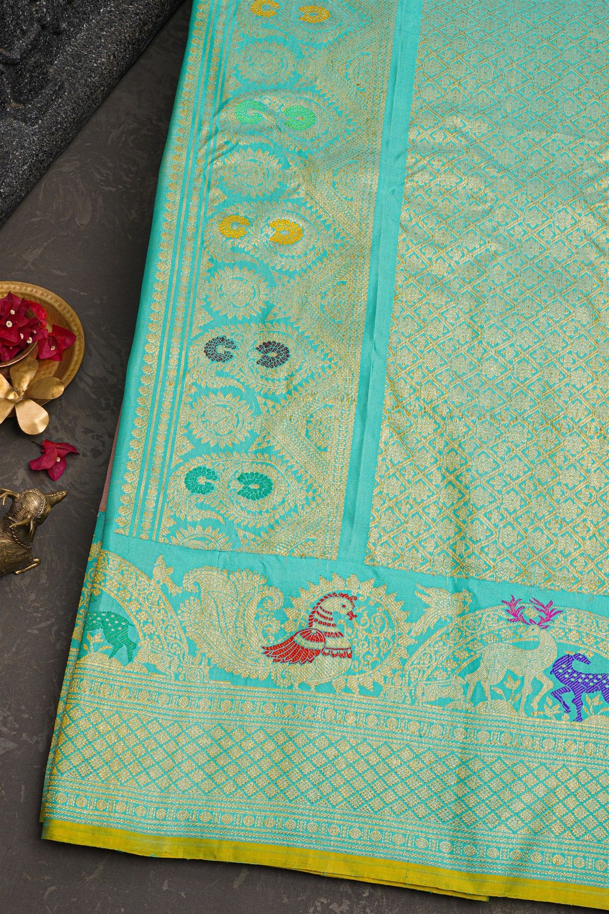 Gadwal Silk Cream Saree