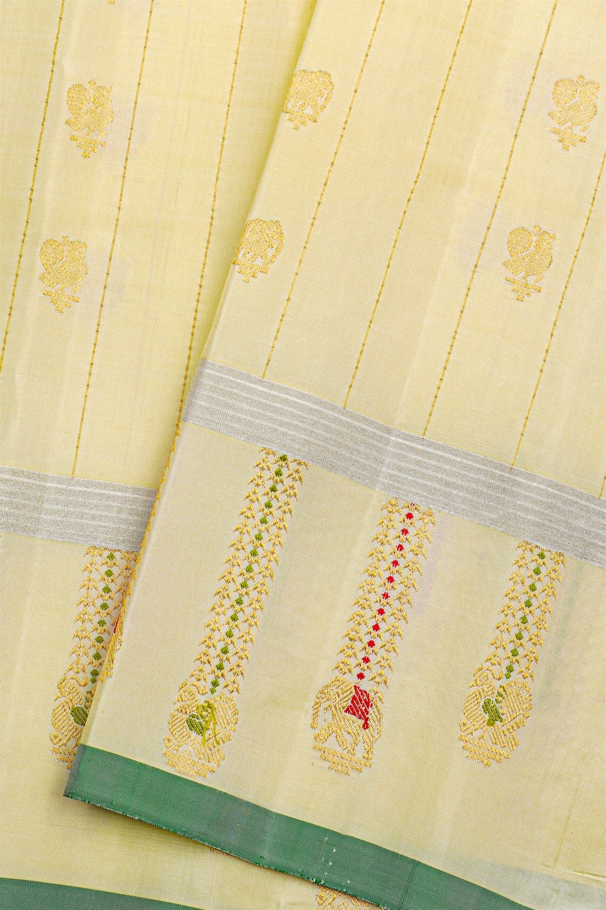 Gadwal Silk Light Yellow Saree