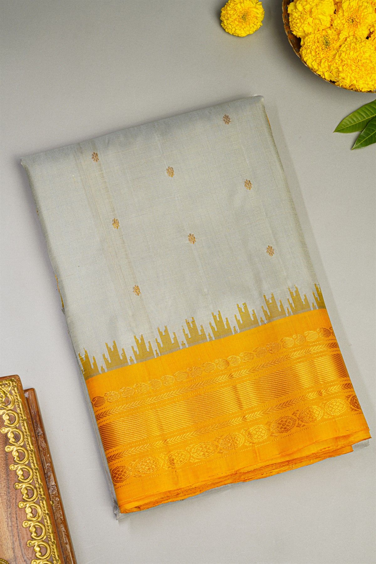 Gadwal Silk Grey Saree