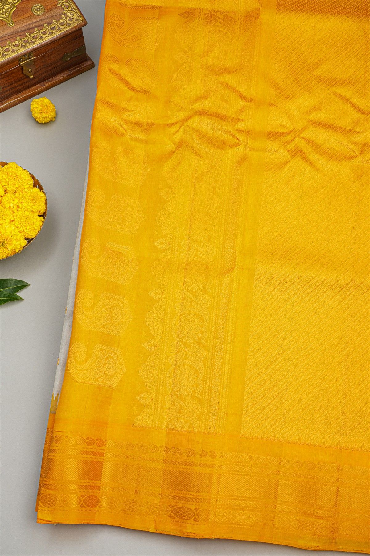 Gadwal Silk Grey Saree