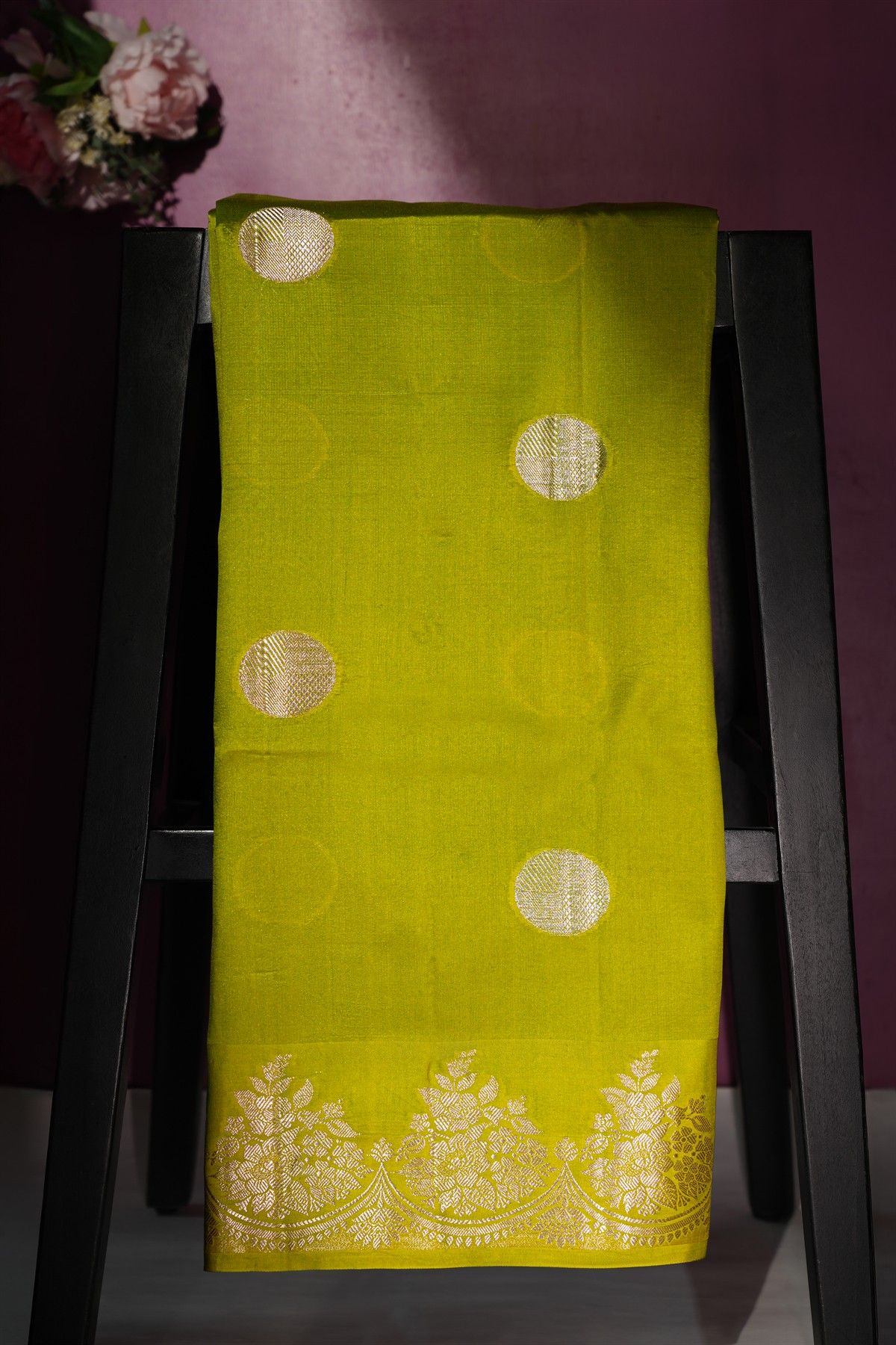 Matka Silk Mehendi Green Saree