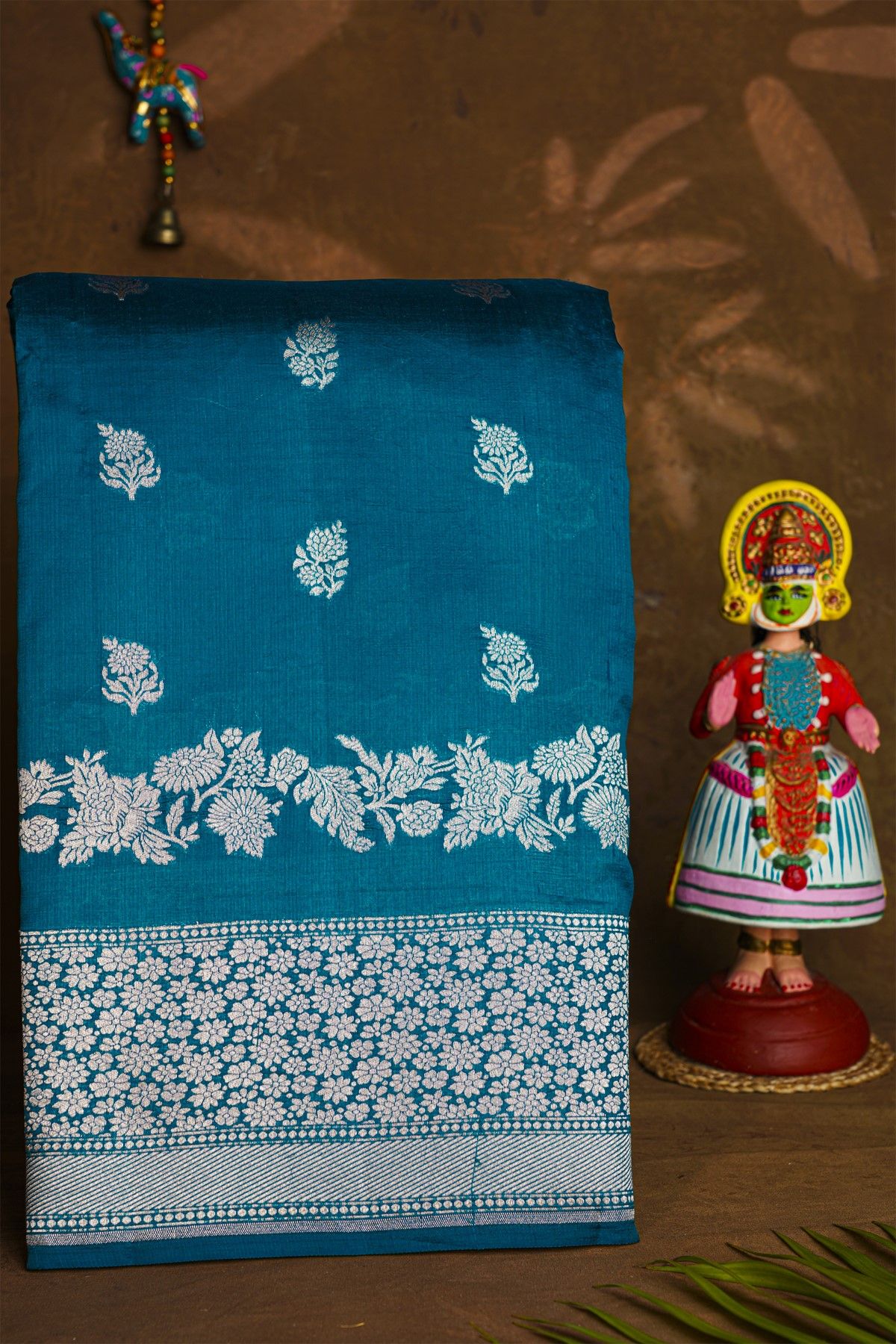 Fancy Matka Silk Teal Blue Saree WIth Leafs And Jaal Body