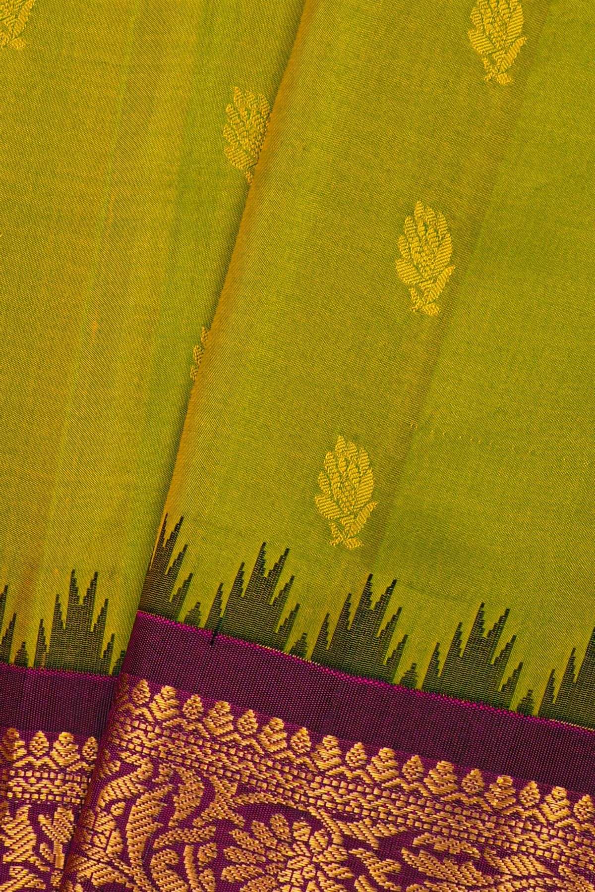 Gadwal Silk Green Saree