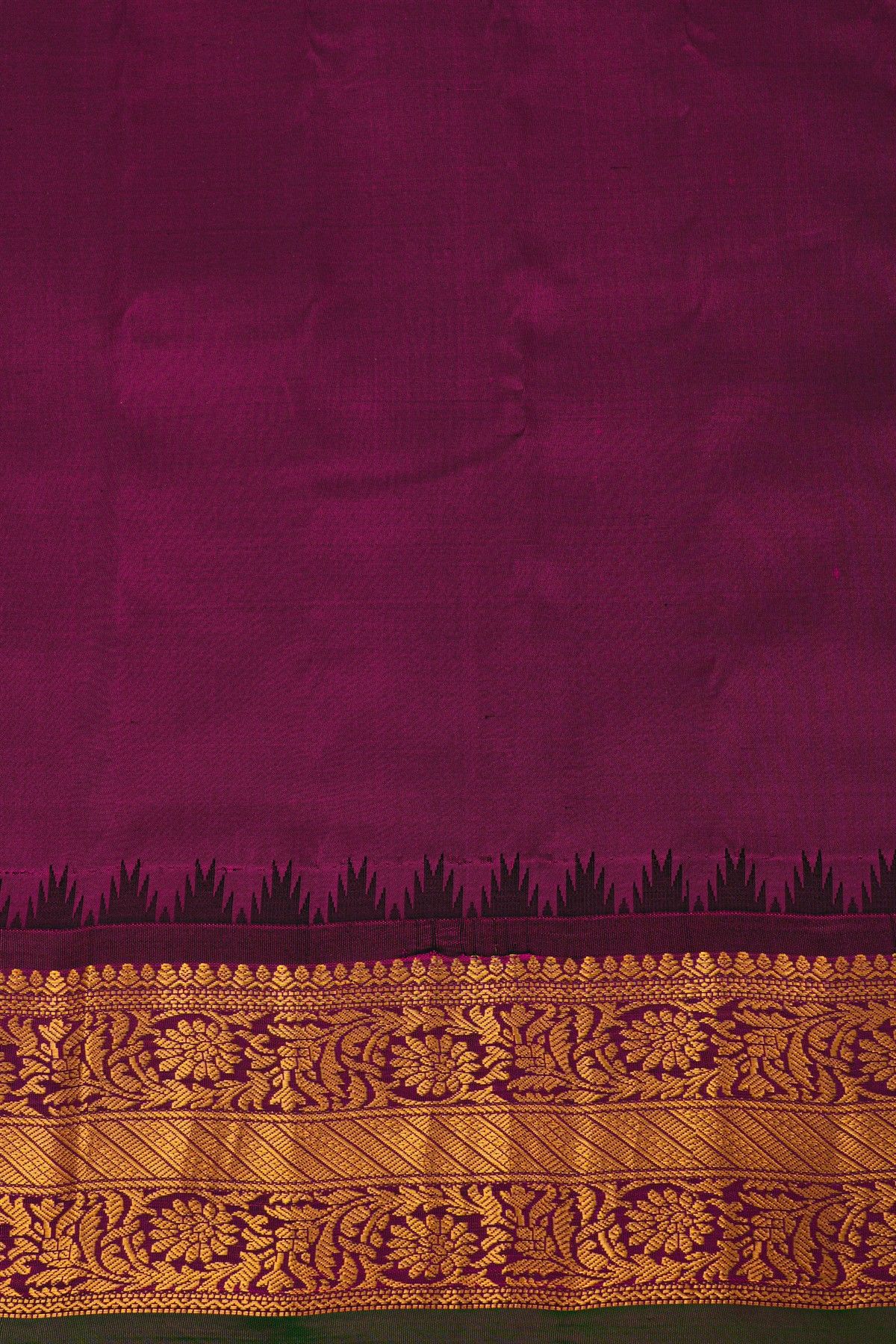 Gadwal Silk Green Saree