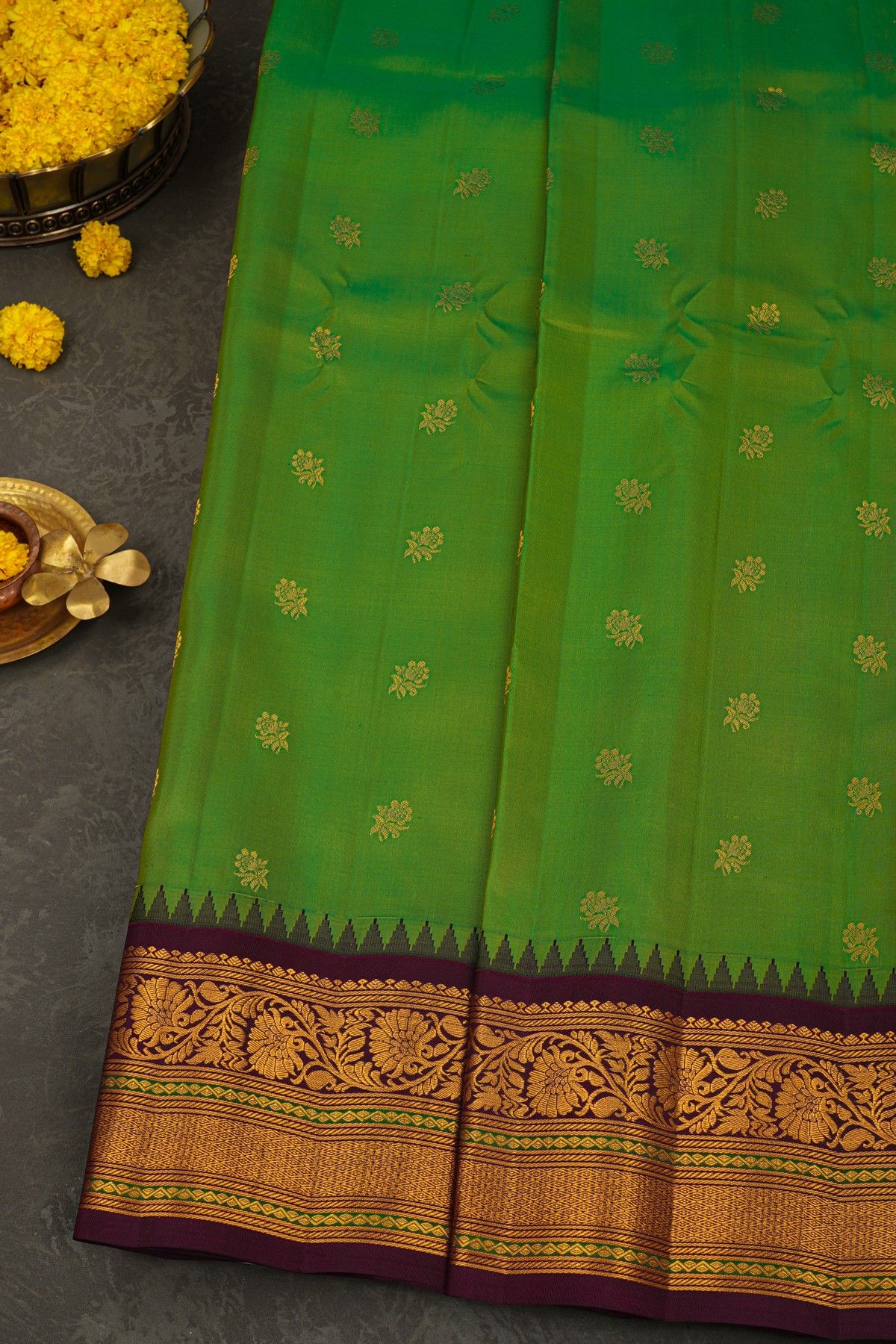 Gadwal Silk Green Saree