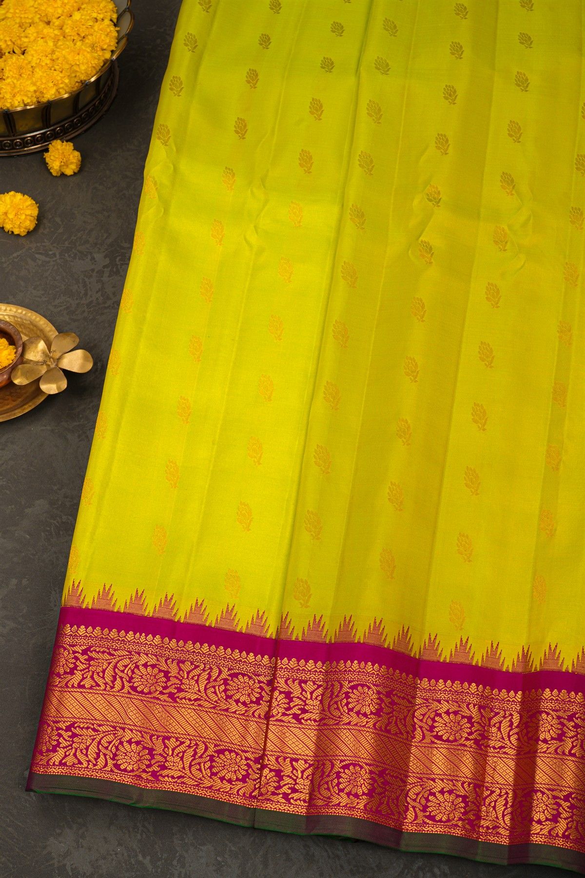 Gadwal Silk Dual Colour Saree