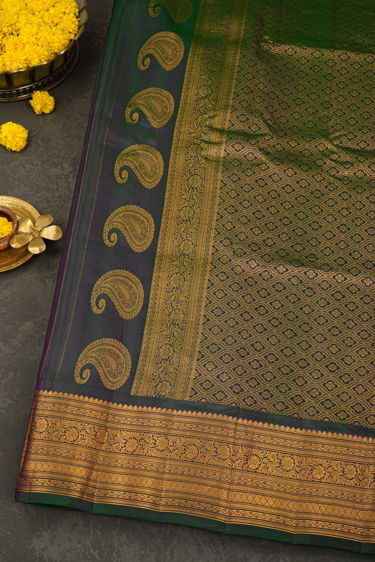 Gadwal Silk Dual Colour Saree