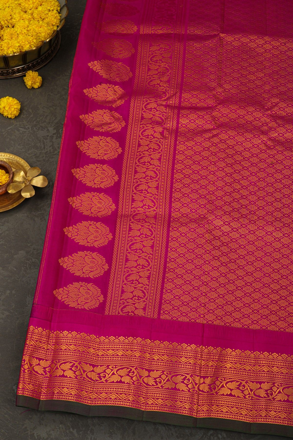 Gadwal Silk Bottle Green Saree