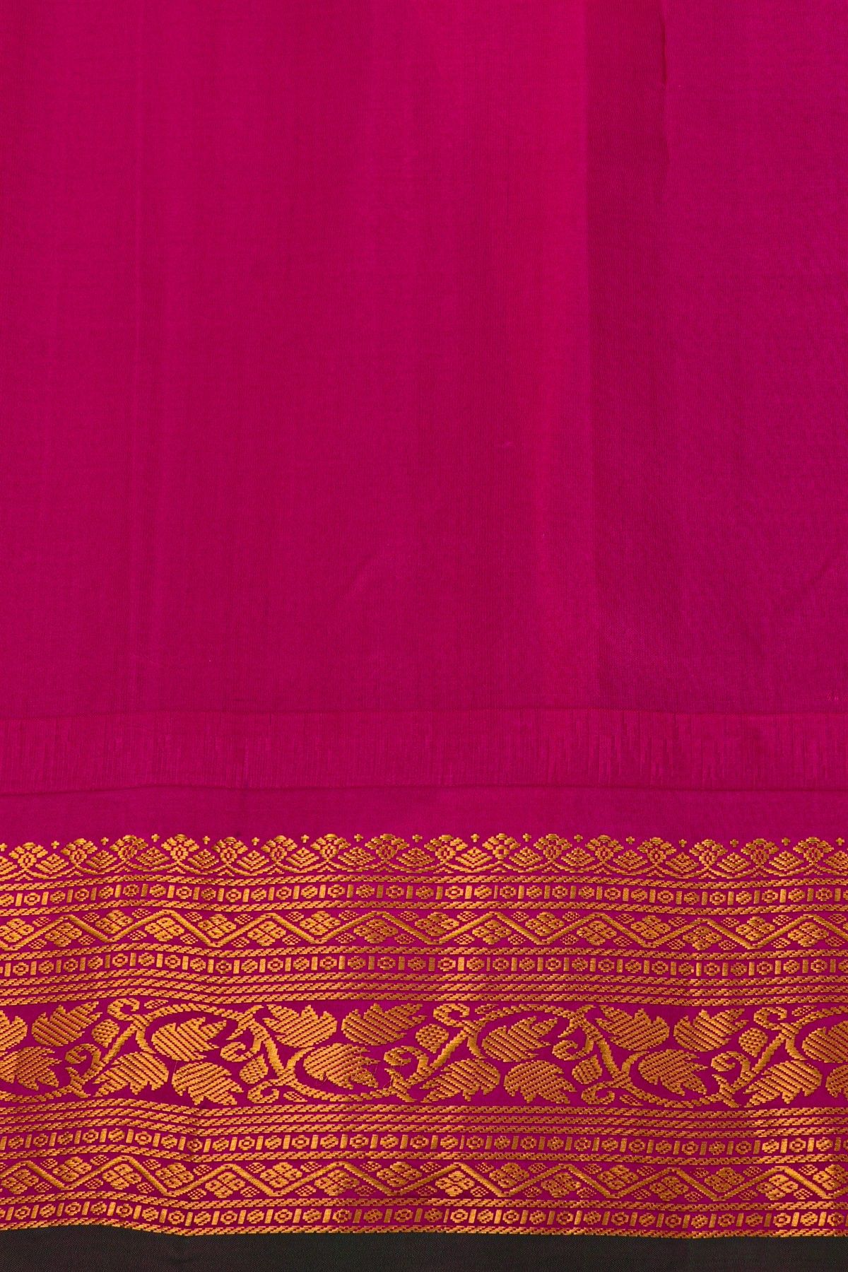 Gadwal Silk Bottle Green Saree