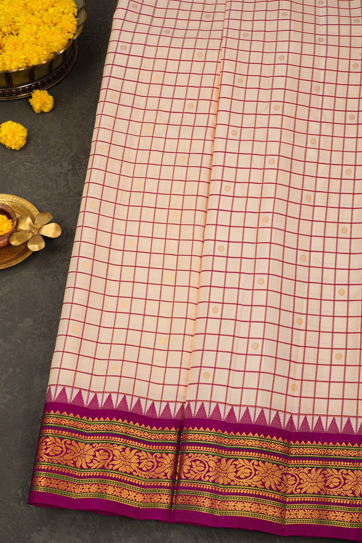 Gadwal Silk Off White Saree