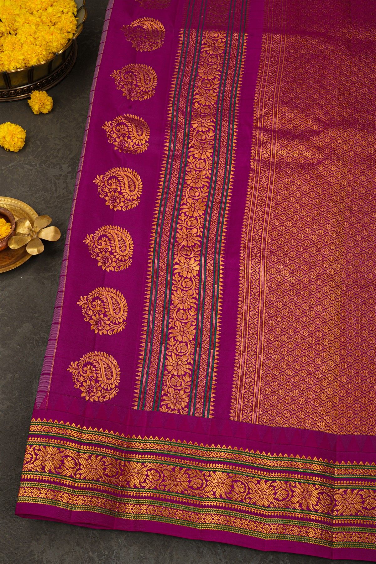 Gadwal Silk Off White Saree