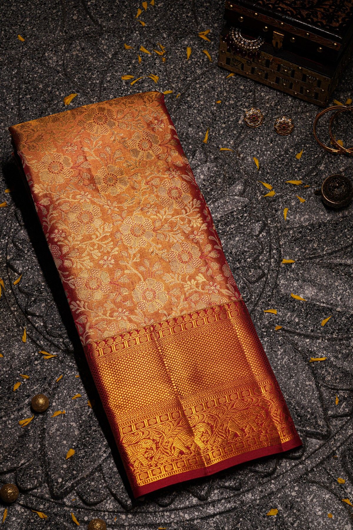 Kancheepuram Tissue Dual Colour Saree