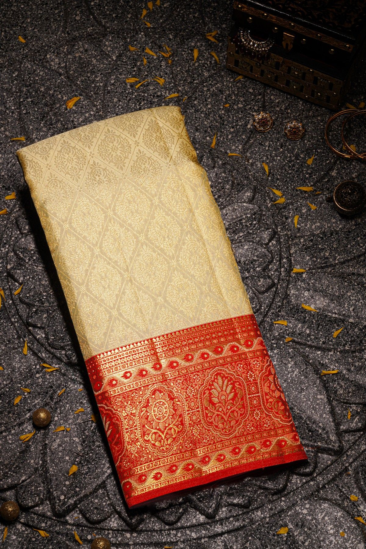 Kancheepuram Tissue Cream Saree