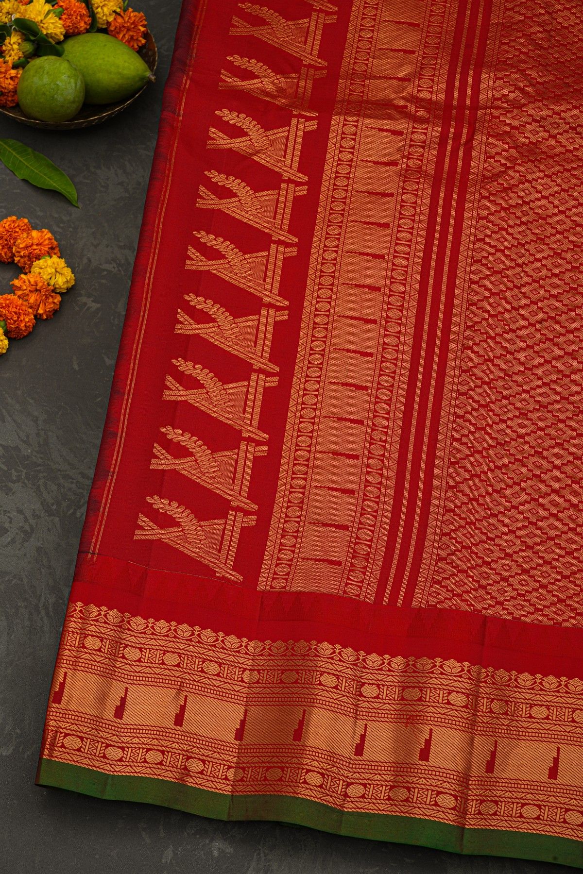 Gadwal Raw Silk Grey Saree