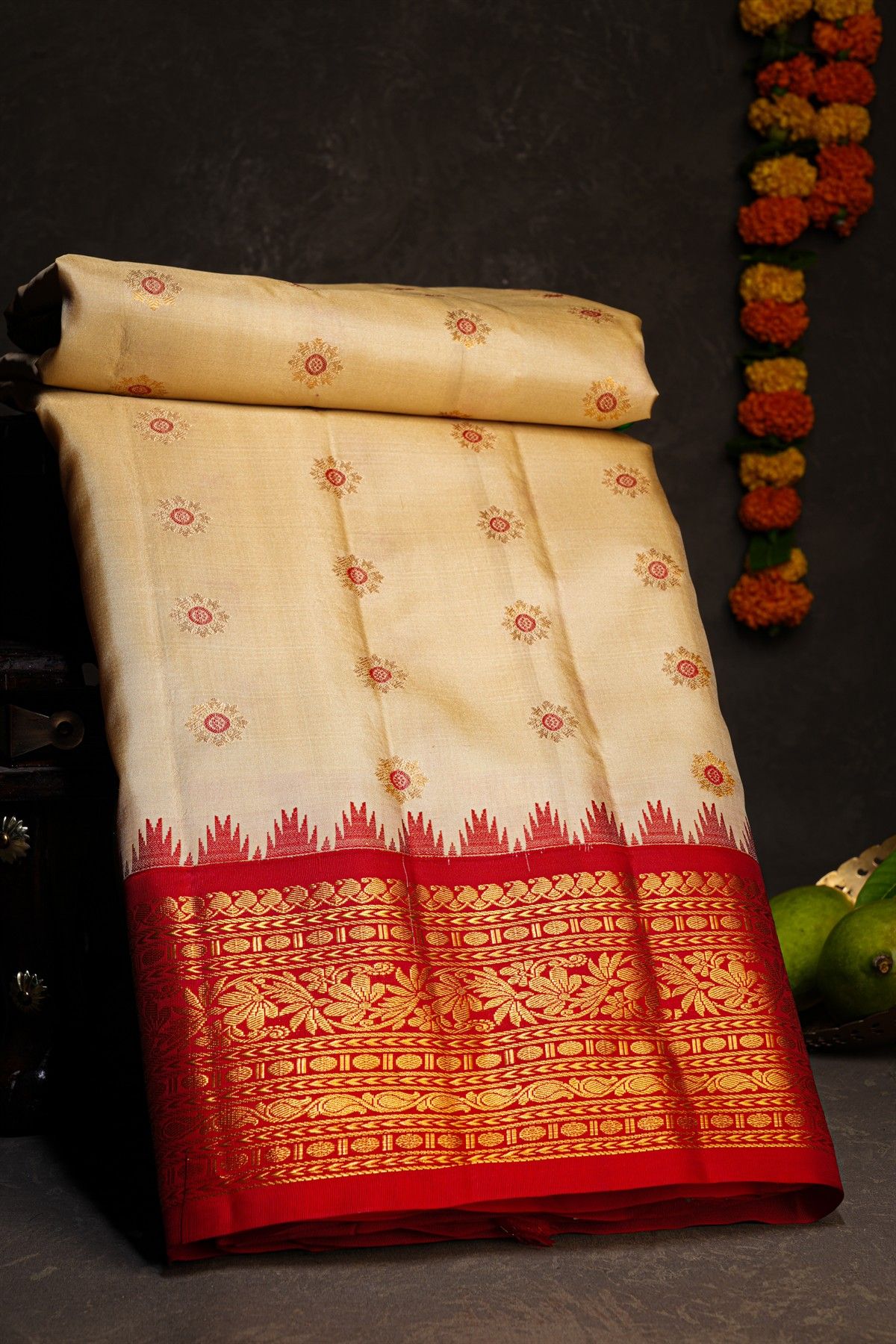 Gadwal Silk Cream Saree