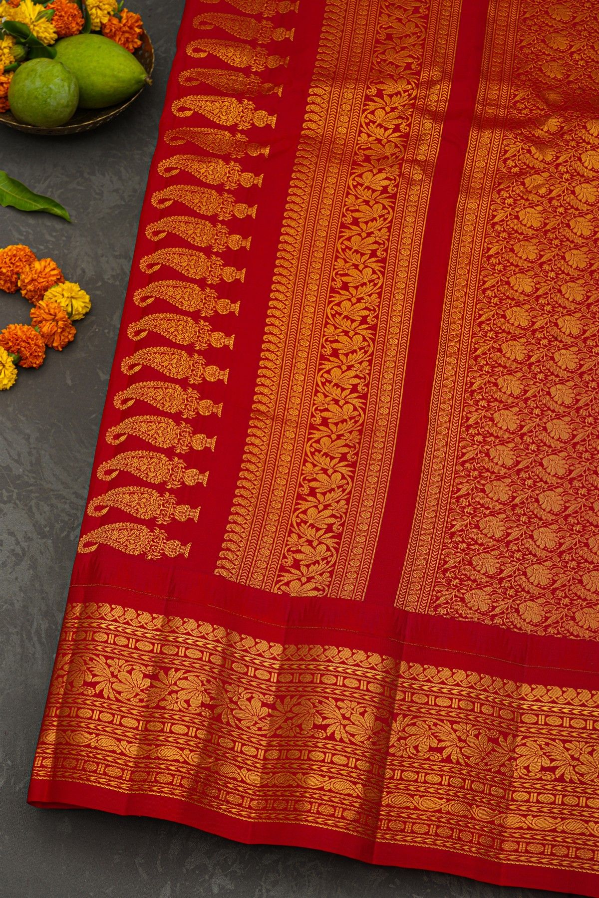 Gadwal Silk Cream Saree
