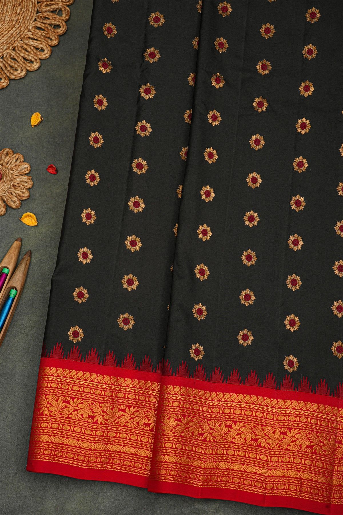 Gadwal Silk Ganga Jamuna Black Saree