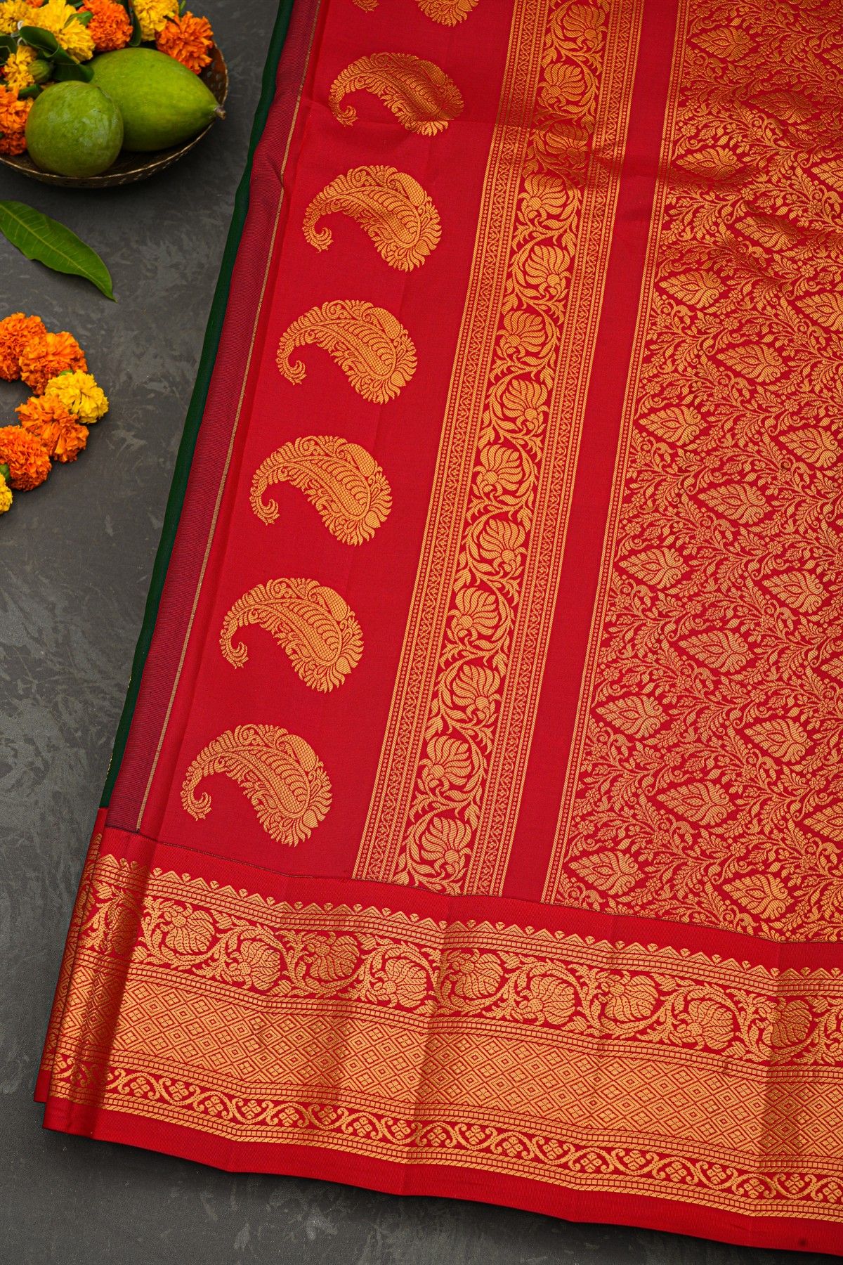 Gadwal Silk Green Saree
